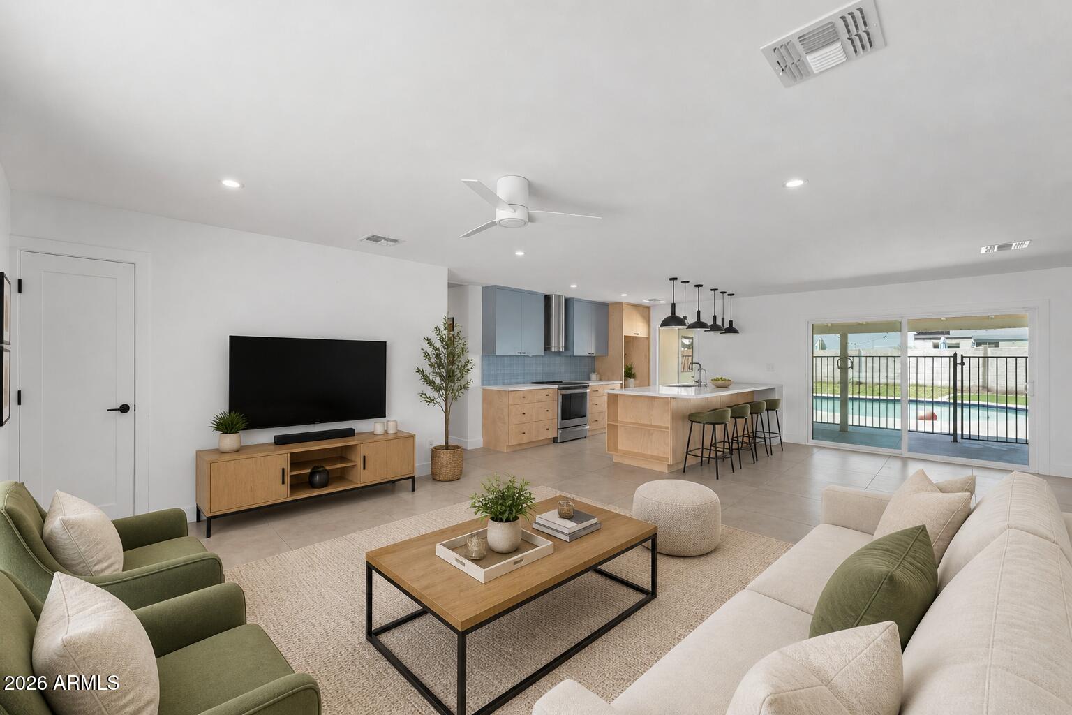 8544 E KEIM Drive