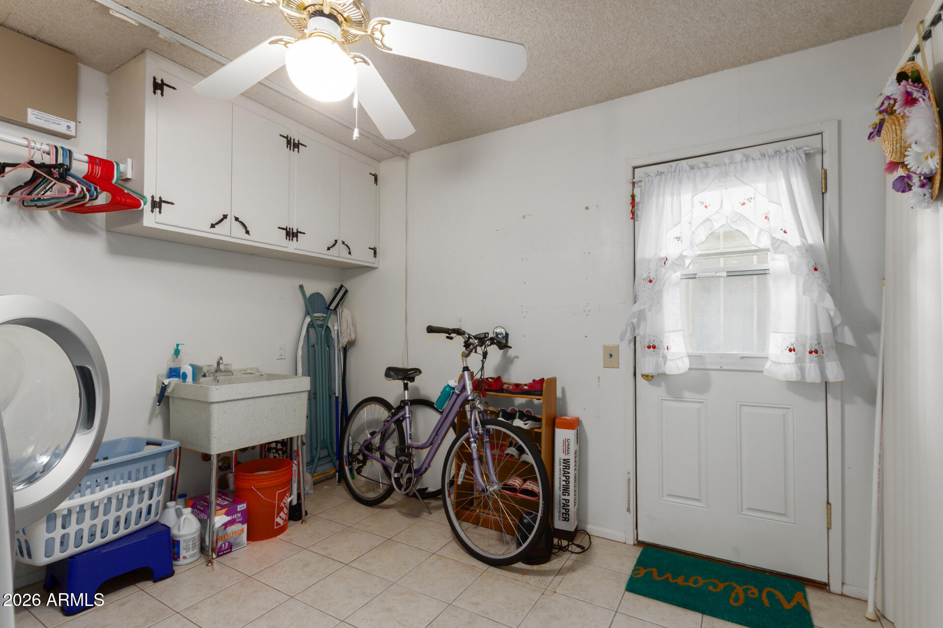 9705 W OAK RIDGE Drive