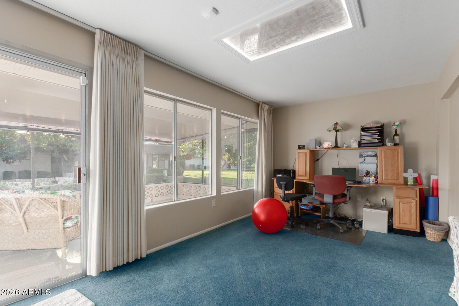 9705 W OAK RIDGE Drive