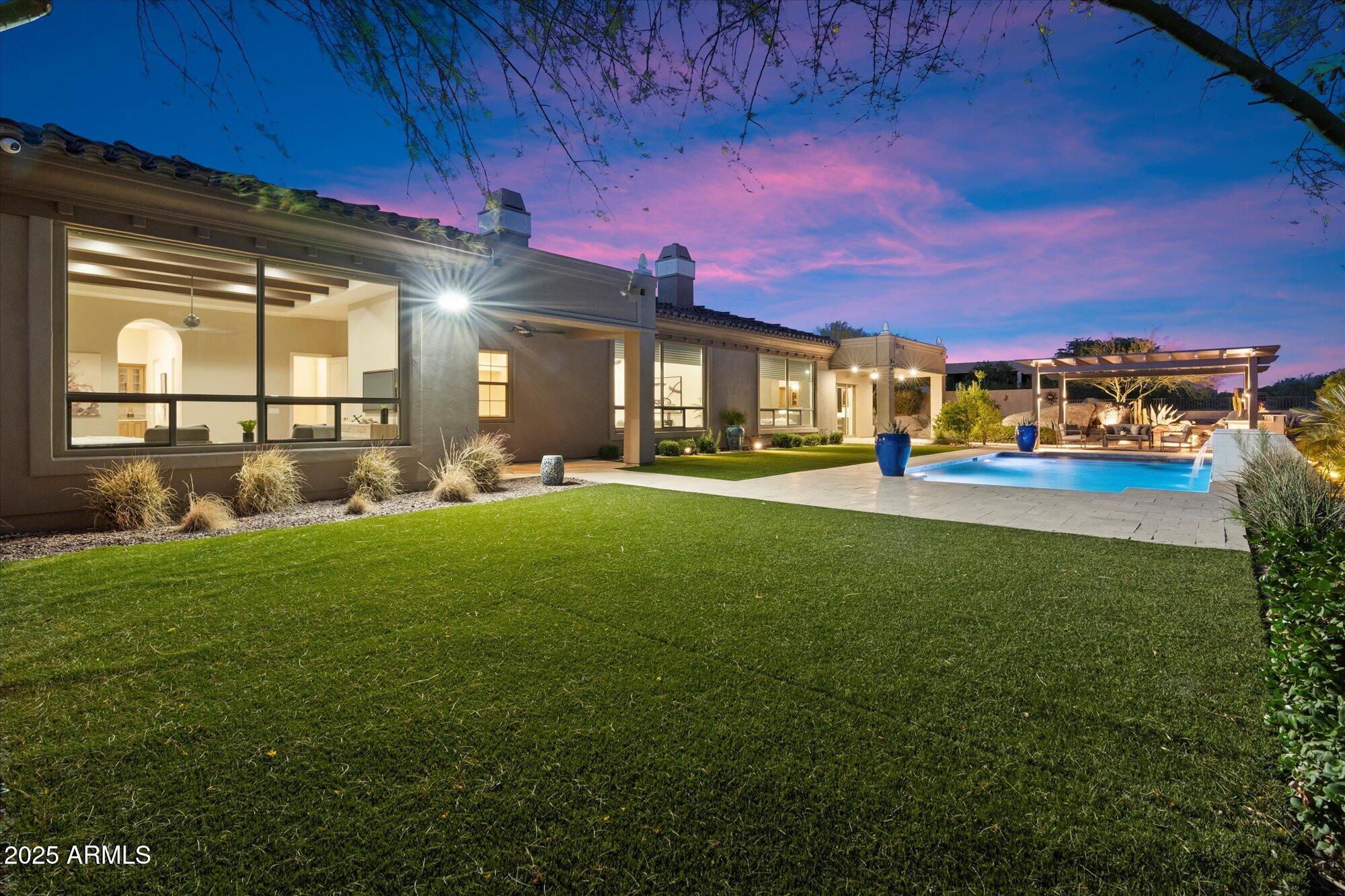 8599 E SAND FLOWER Drive