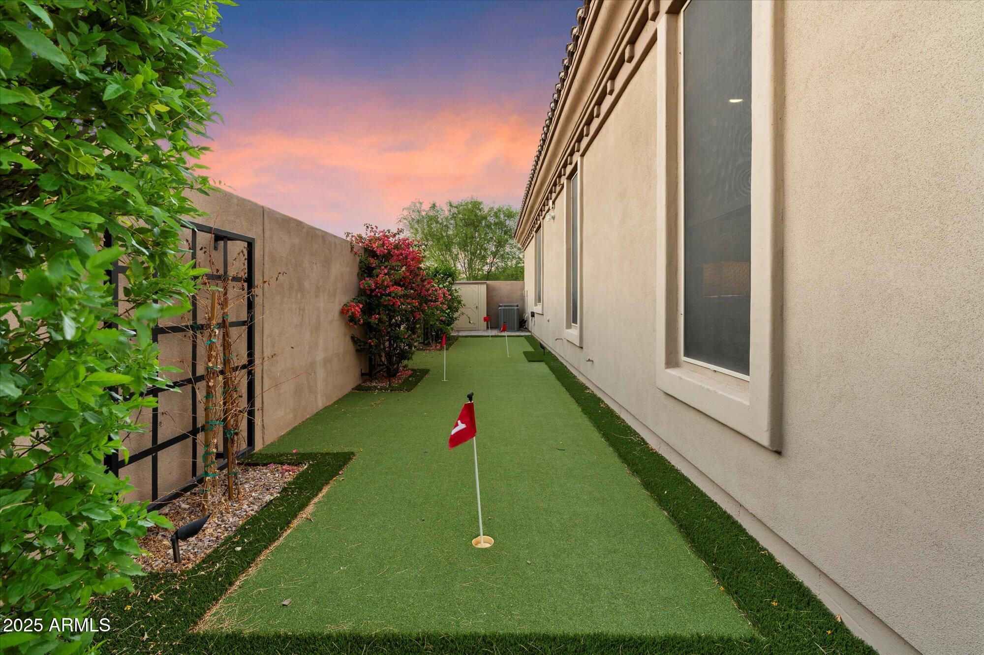 8599 E SAND FLOWER Drive