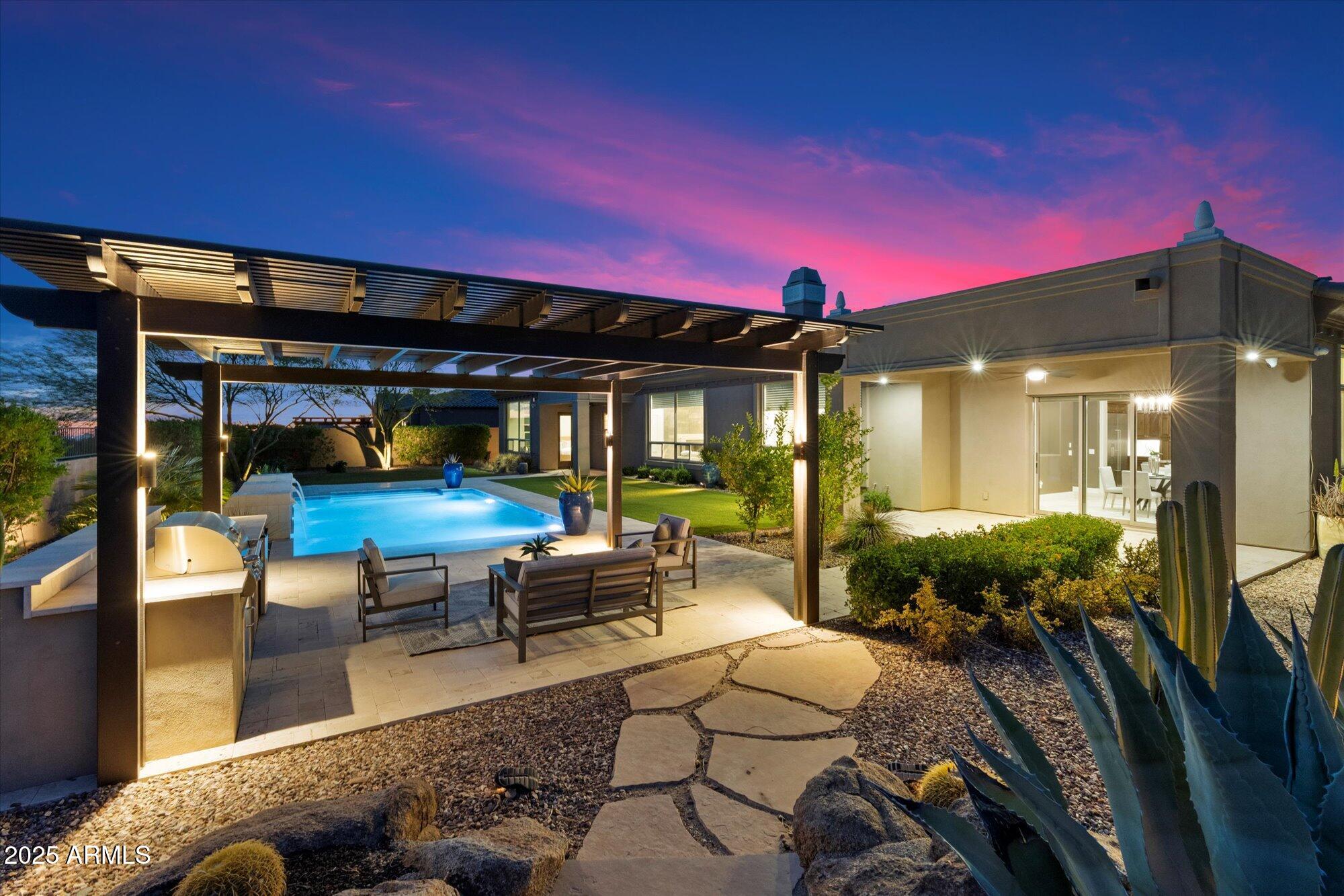 8599 E SAND FLOWER Drive