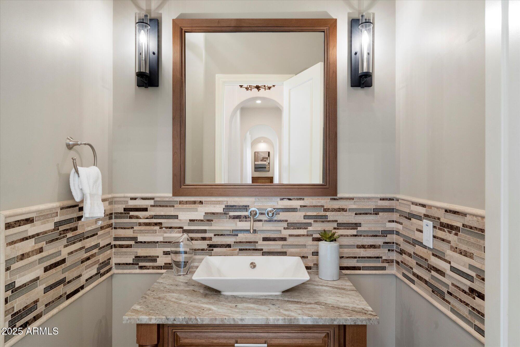 8599 E SAND FLOWER Drive