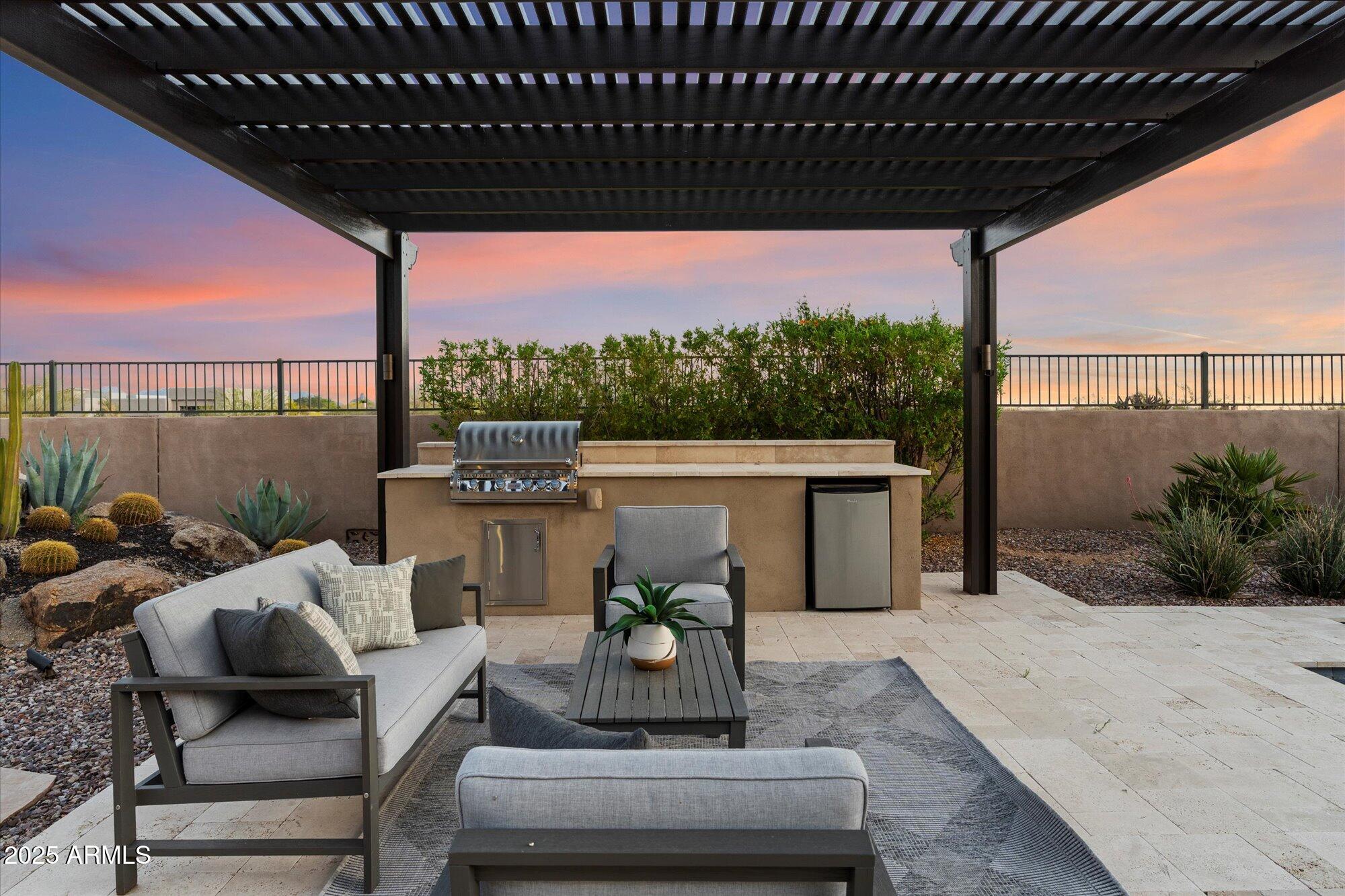 8599 E SAND FLOWER Drive