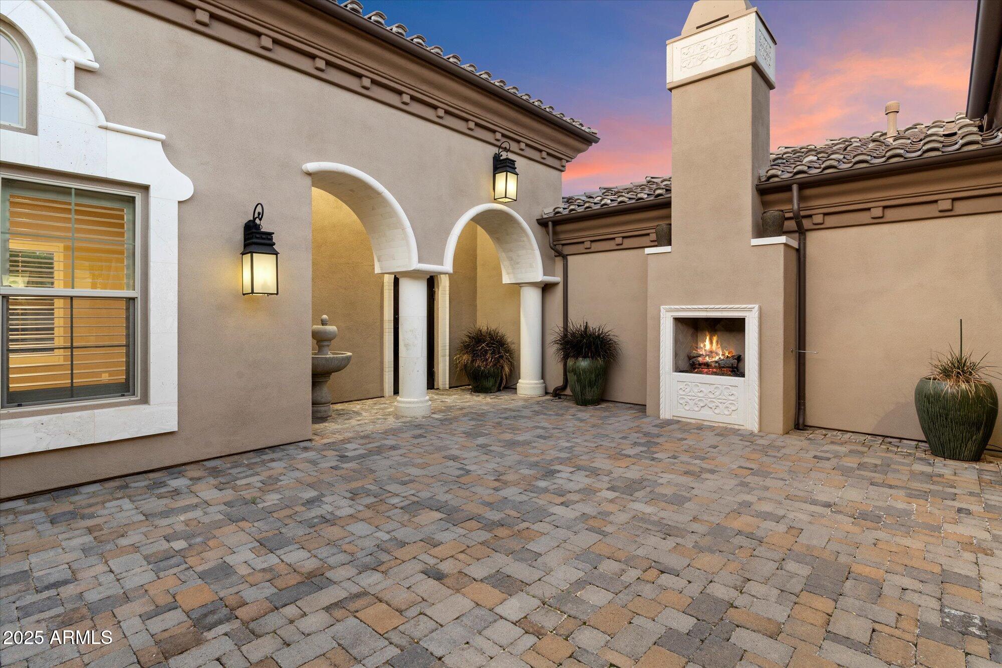 8599 E SAND FLOWER Drive