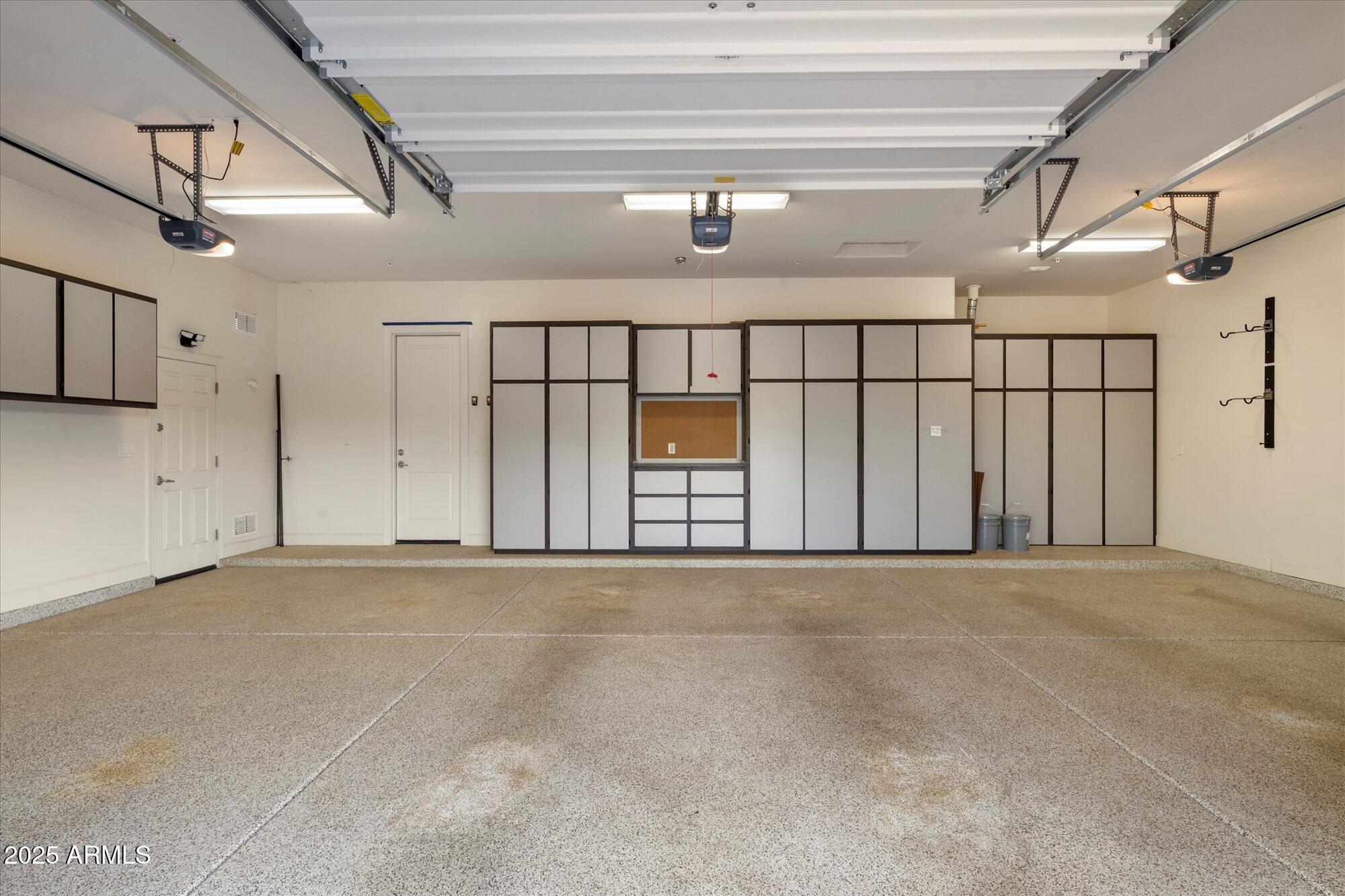 8599 E SAND FLOWER Drive