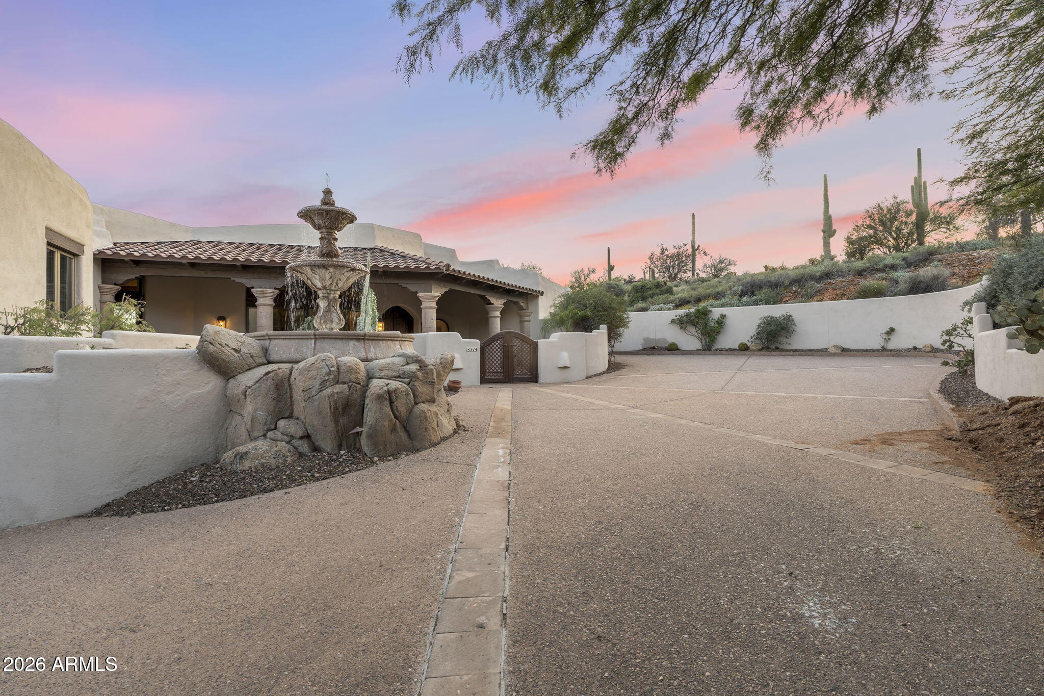 10801 E HAPPY VALLEY Road 114