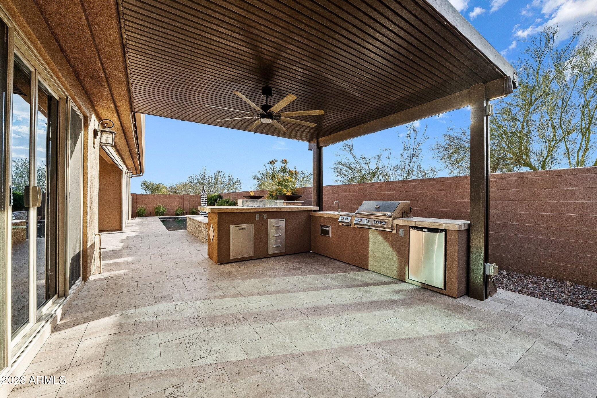 40722 N HARBOUR TOWN Court