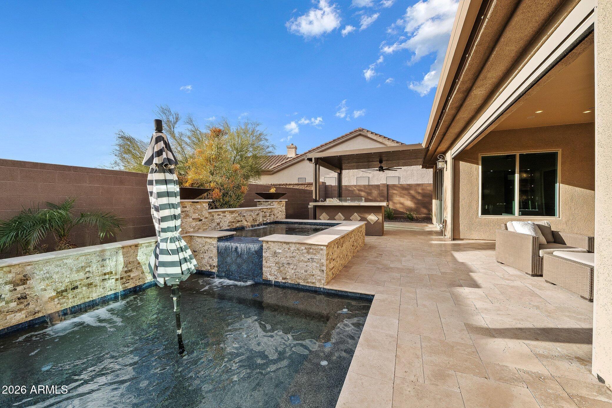 40722 N HARBOUR TOWN Court