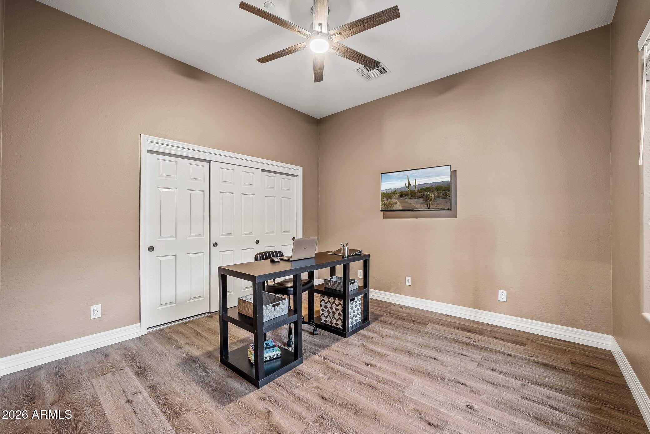 40722 N HARBOUR TOWN Court