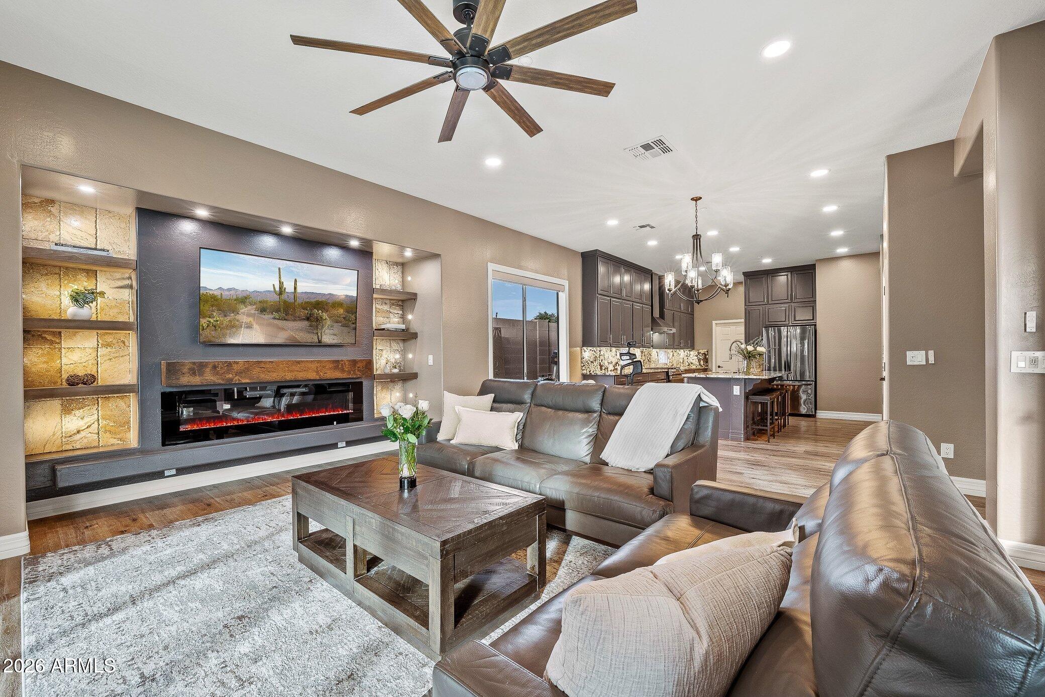 40722 N HARBOUR TOWN Court