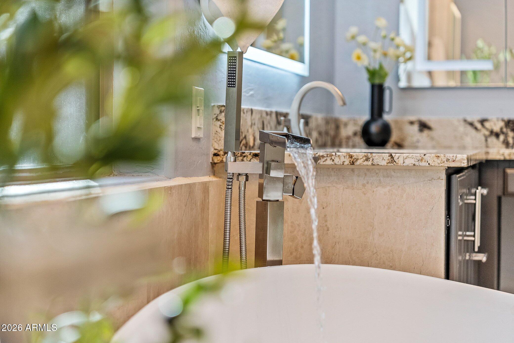 40722 N HARBOUR TOWN Court