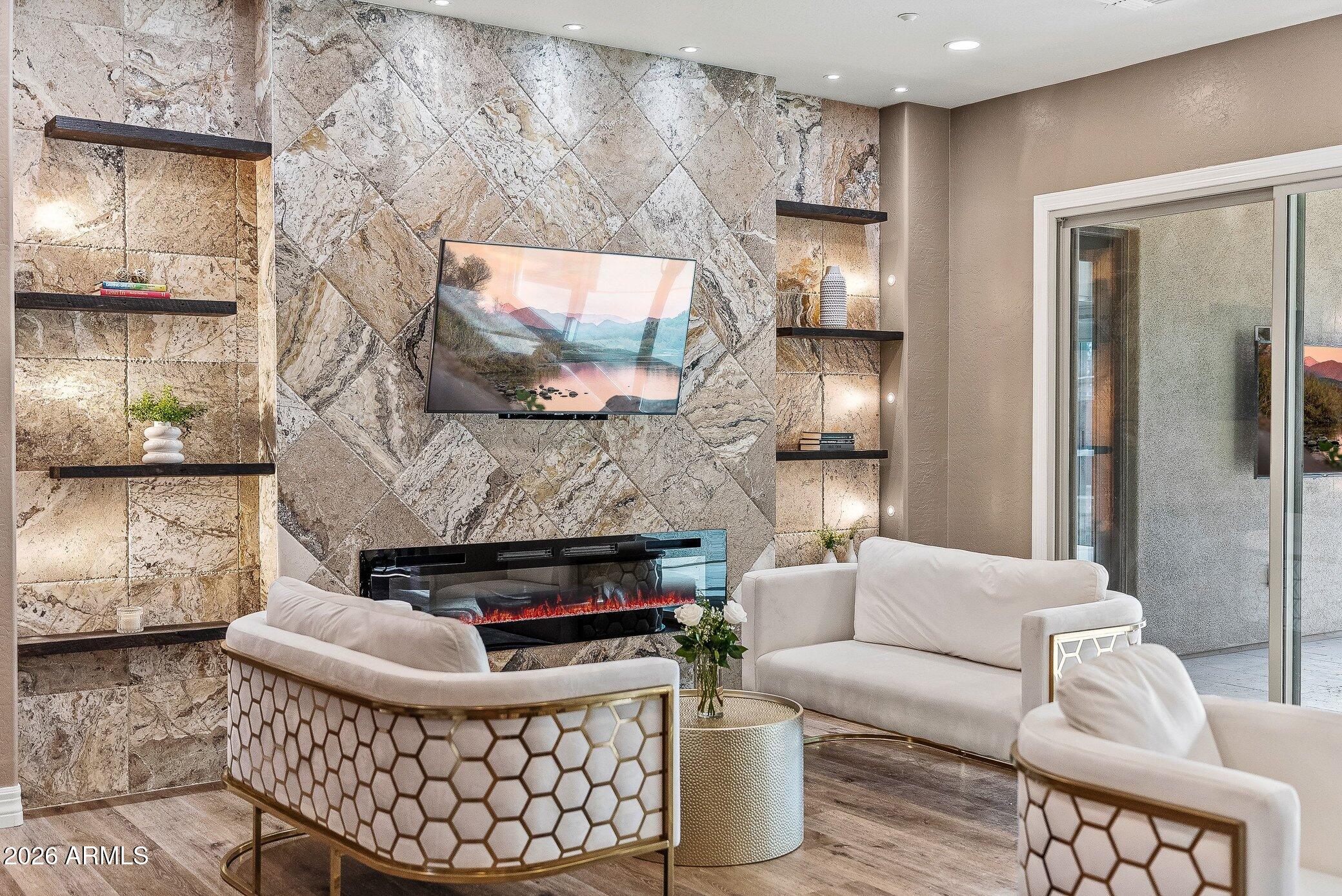 40722 N HARBOUR TOWN Court