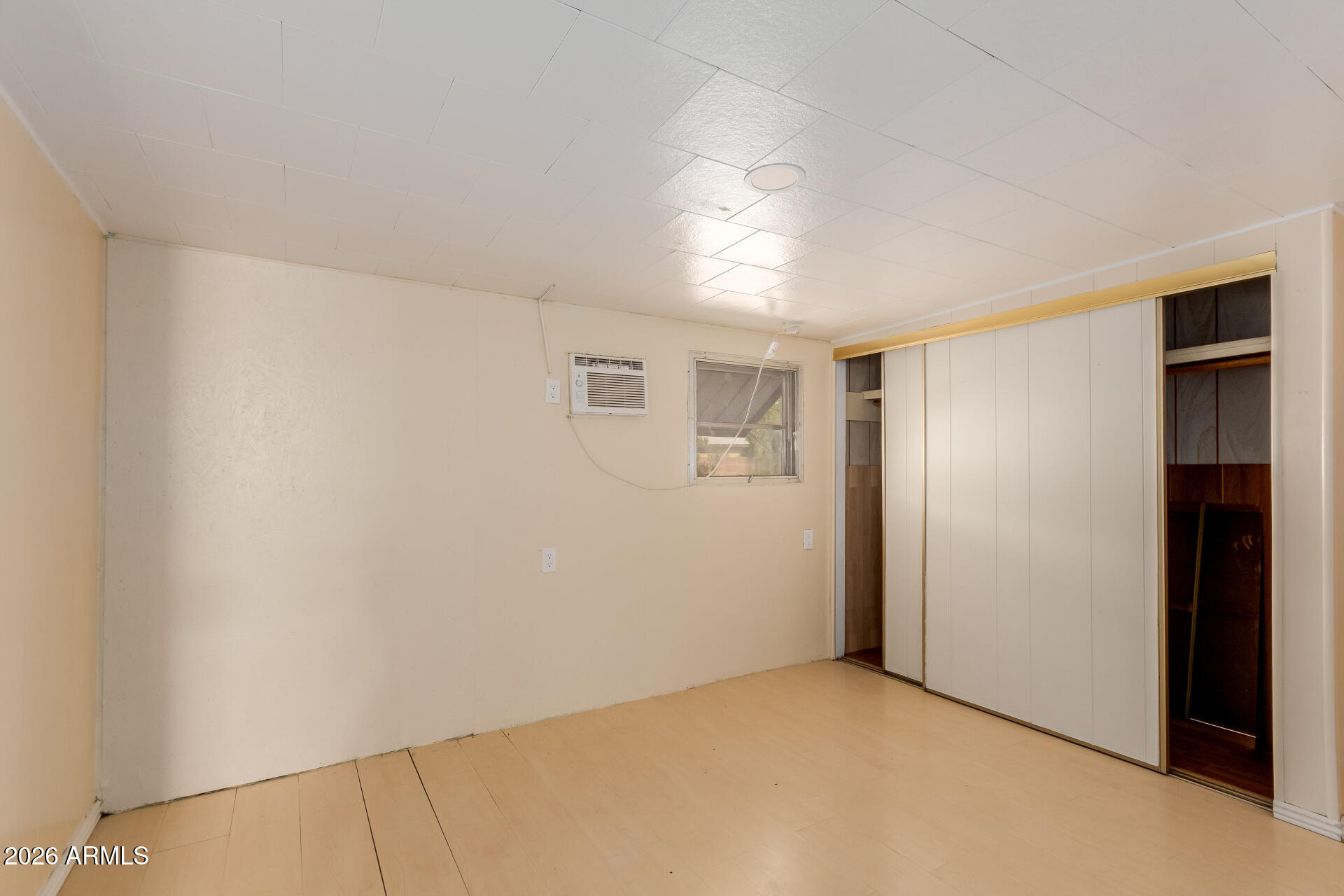 2434 E Main Street 123