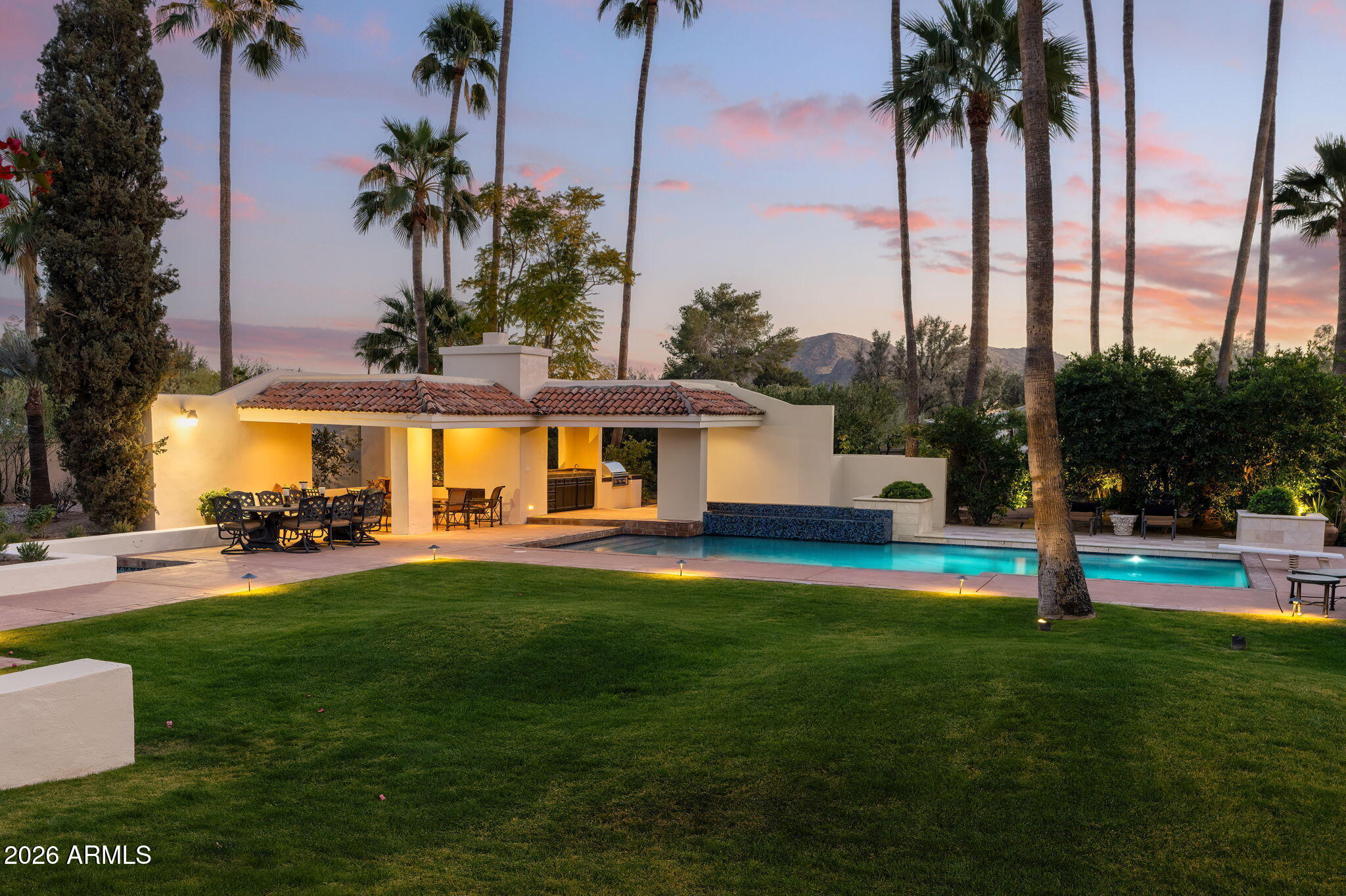 5225 E TURQUOISE Avenue