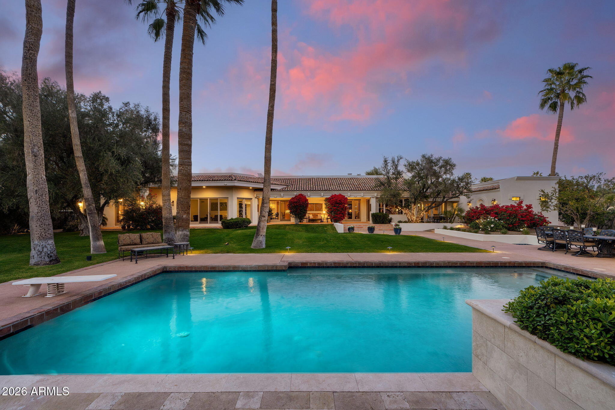 5225 E TURQUOISE Avenue