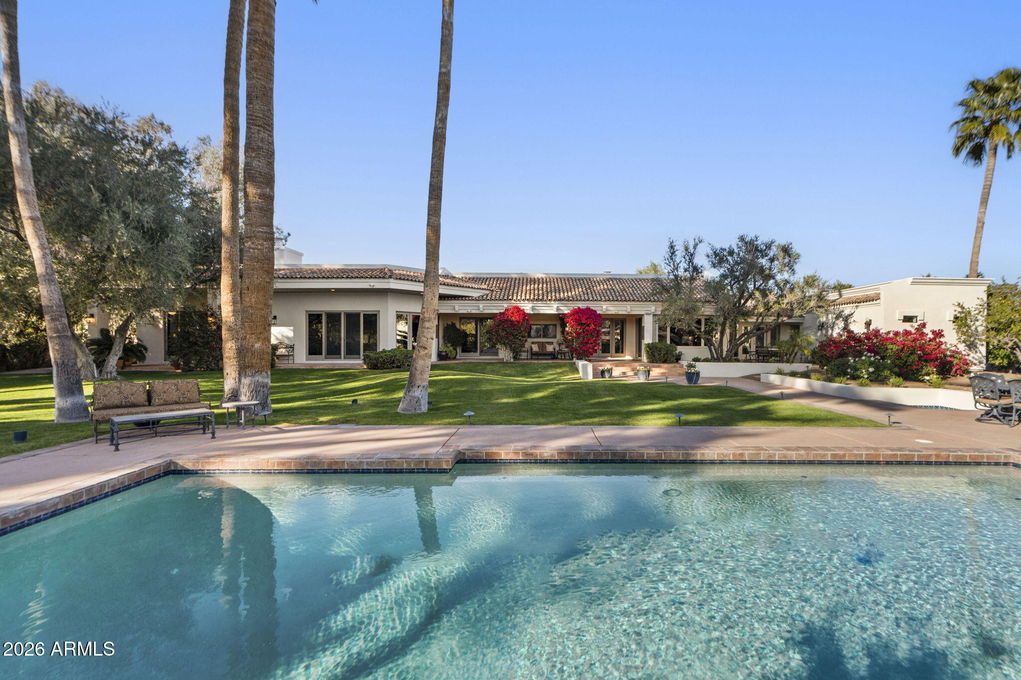 5225 E TURQUOISE Avenue