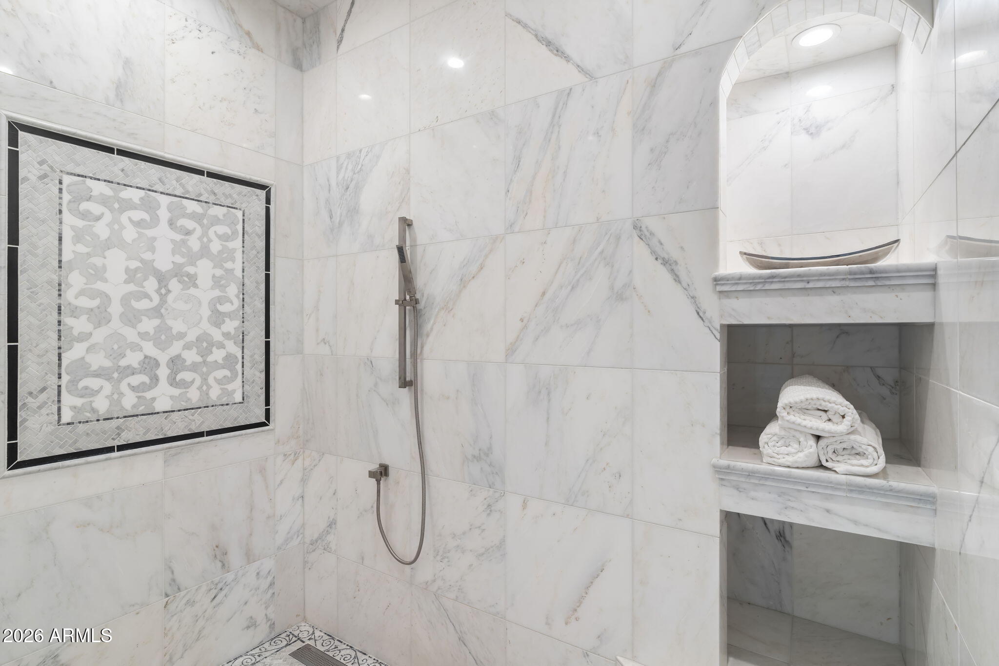 8449 E Dixileta Drive