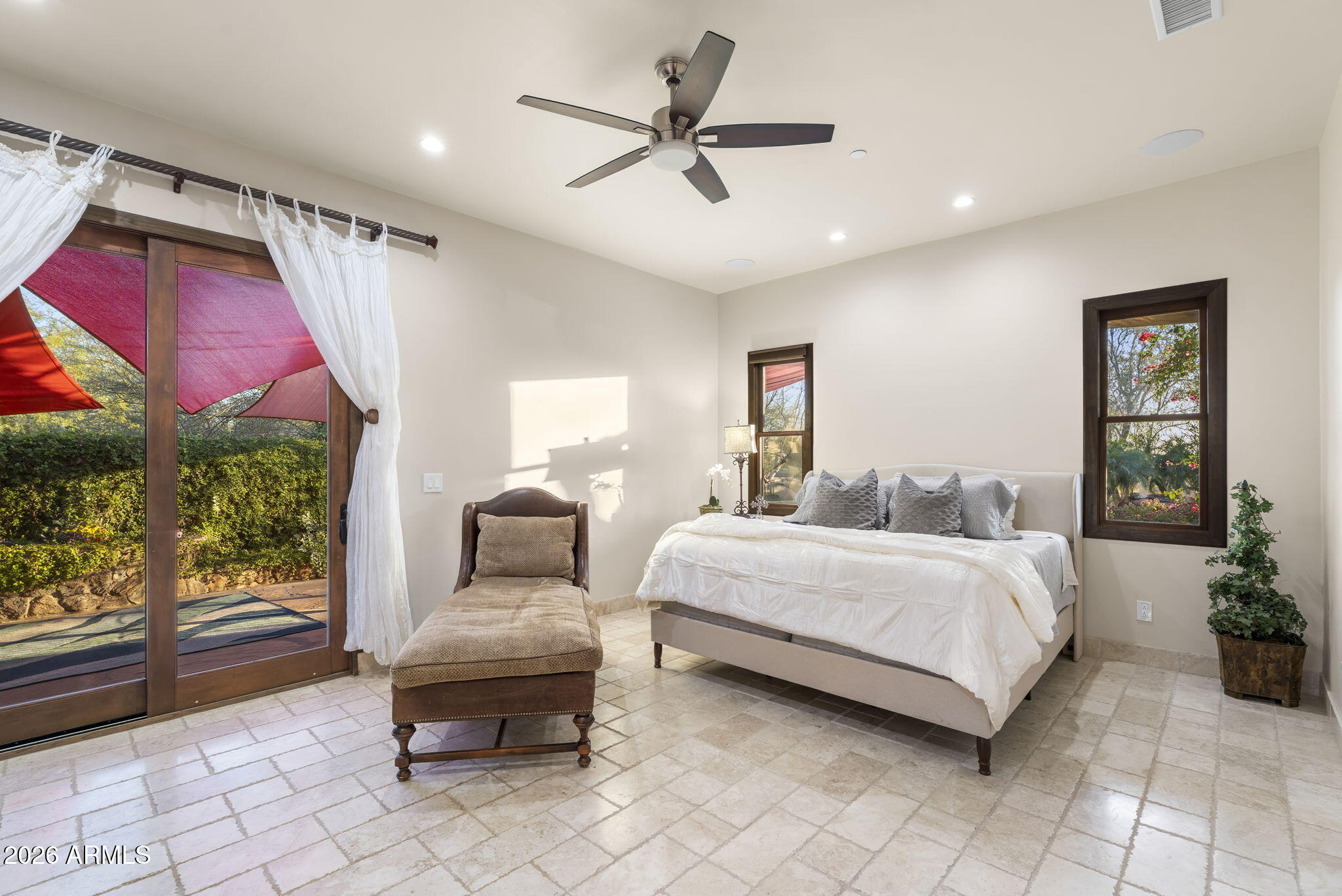 8449 E Dixileta Drive