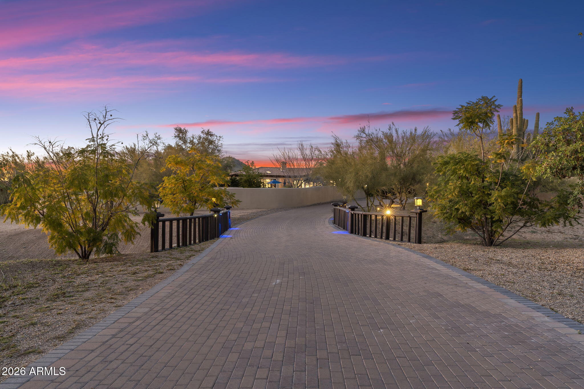 8449 E Dixileta Drive