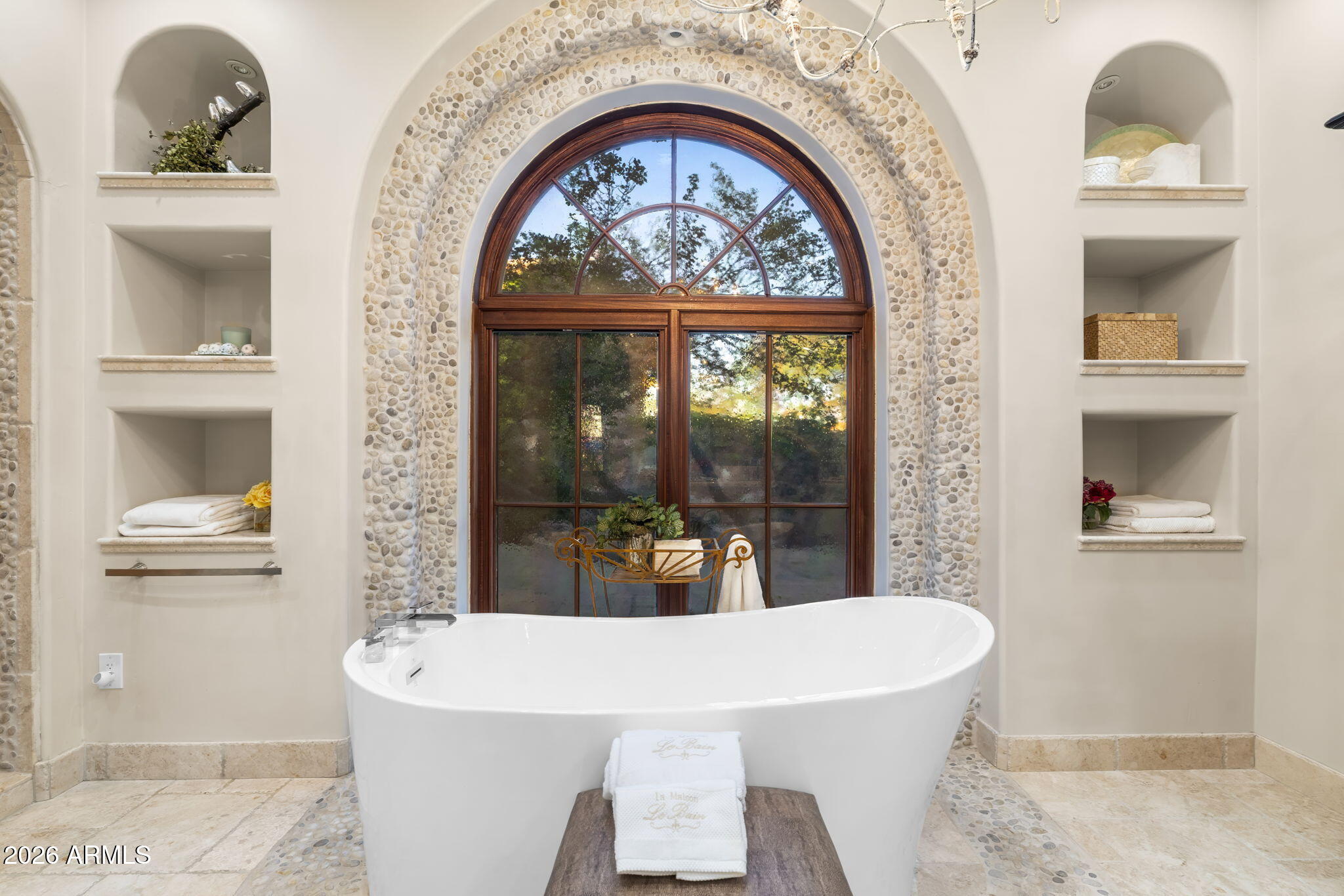 8449 E Dixileta Drive