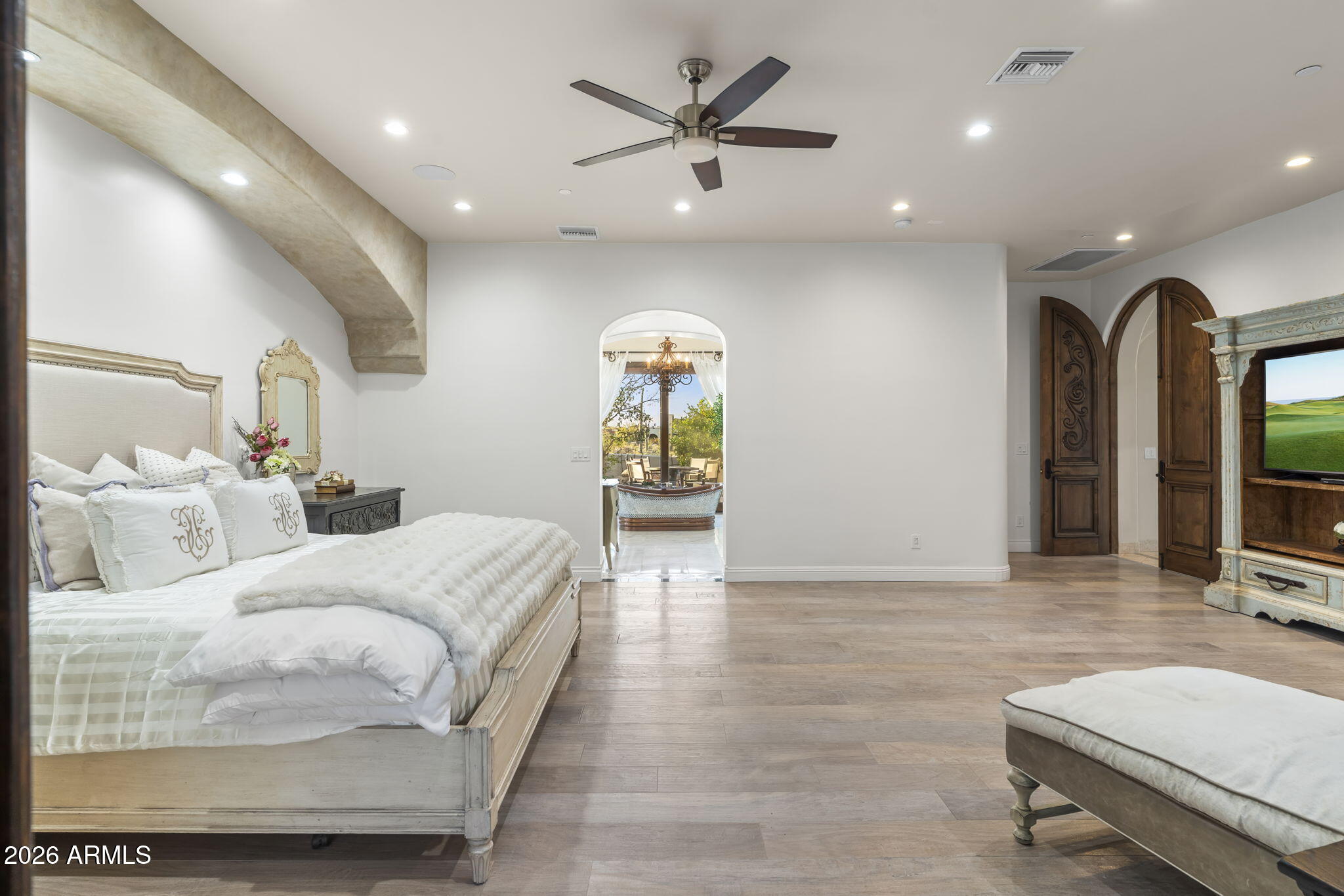 8449 E Dixileta Drive