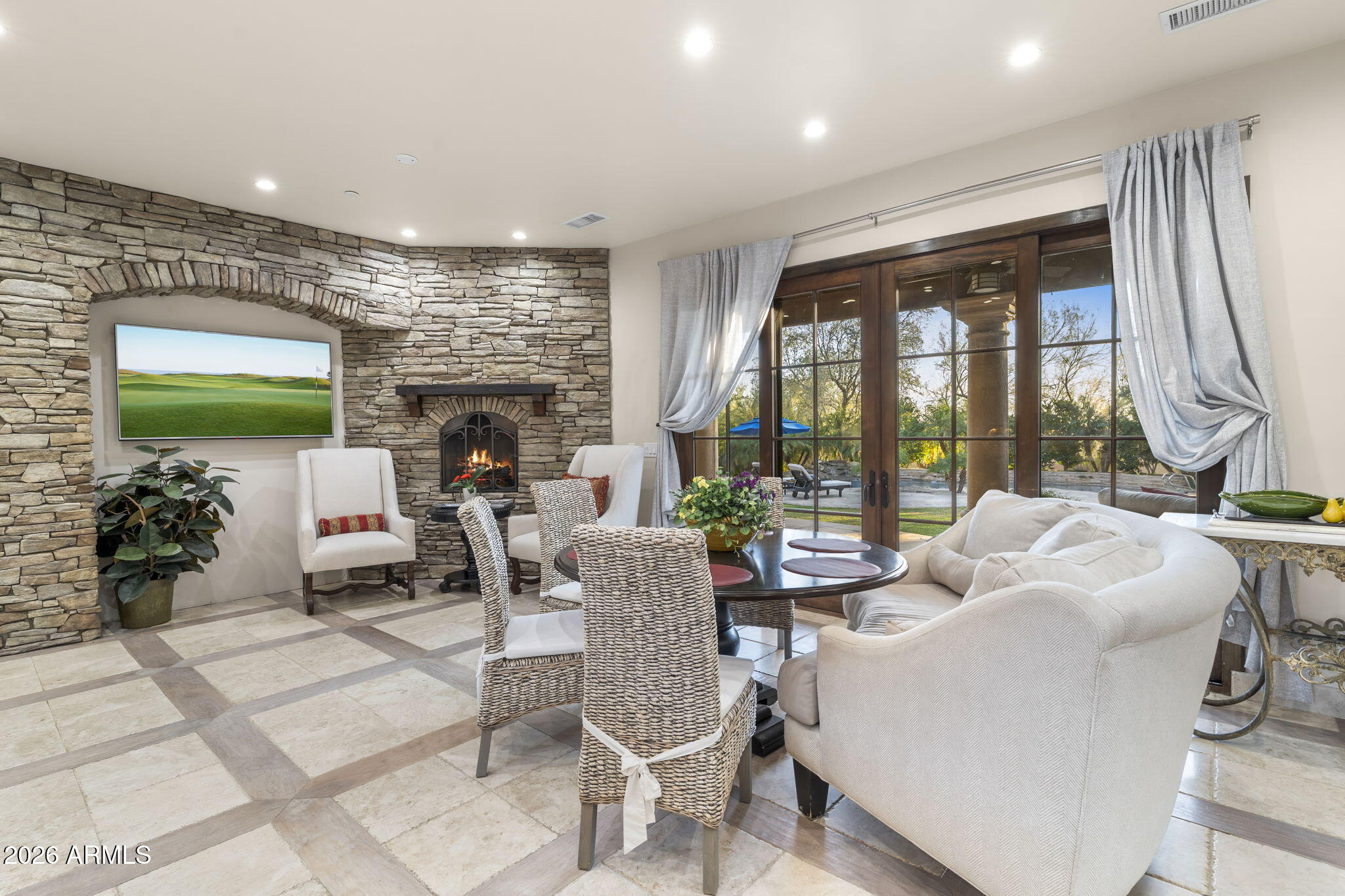 8449 E Dixileta Drive