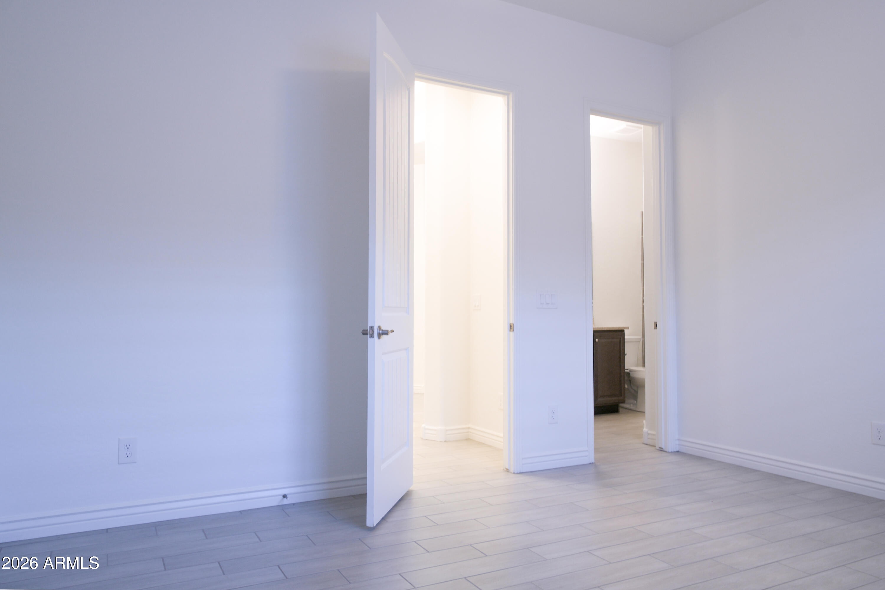 12224 W CREOSOTE Drive