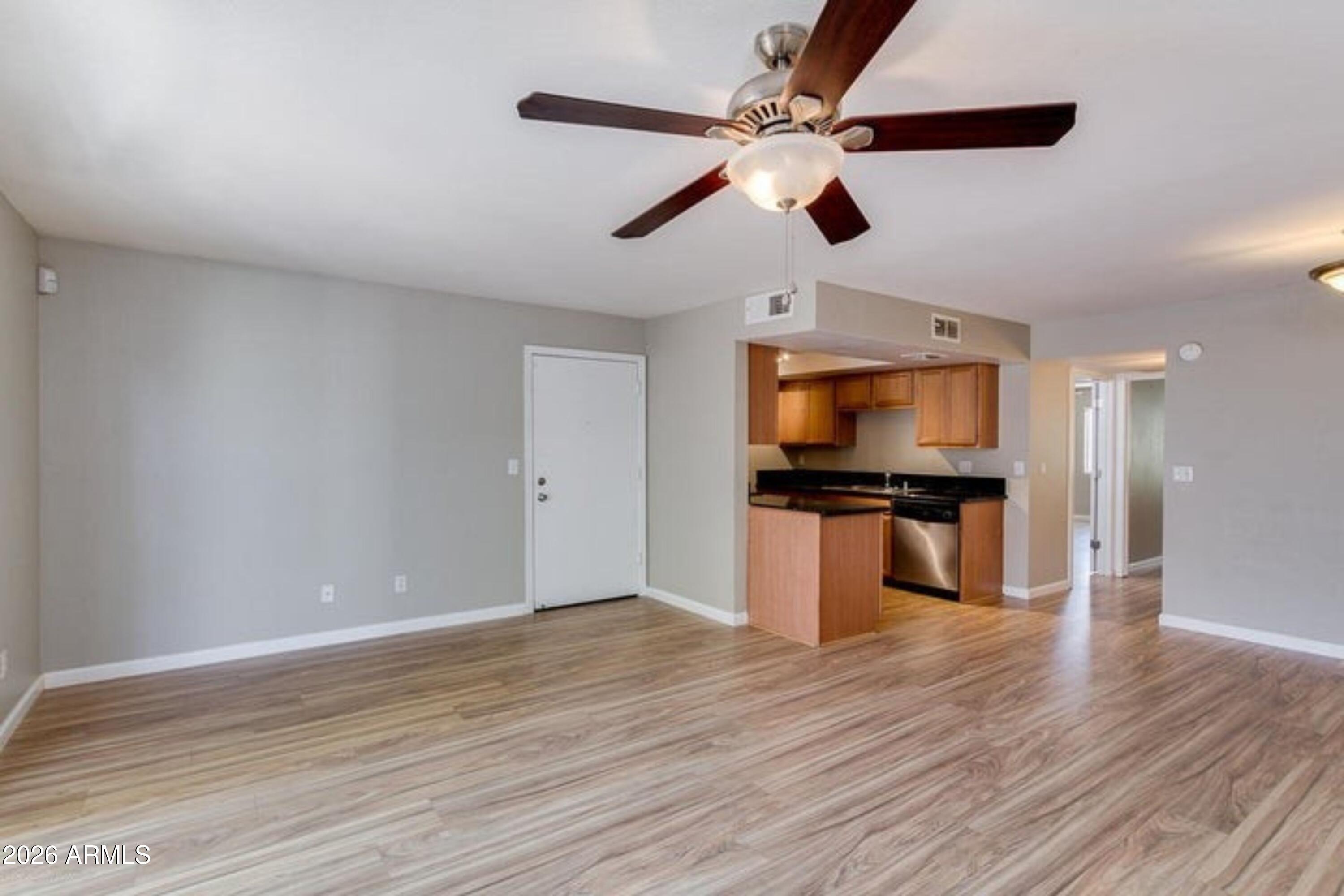 740 W ELM Street 254