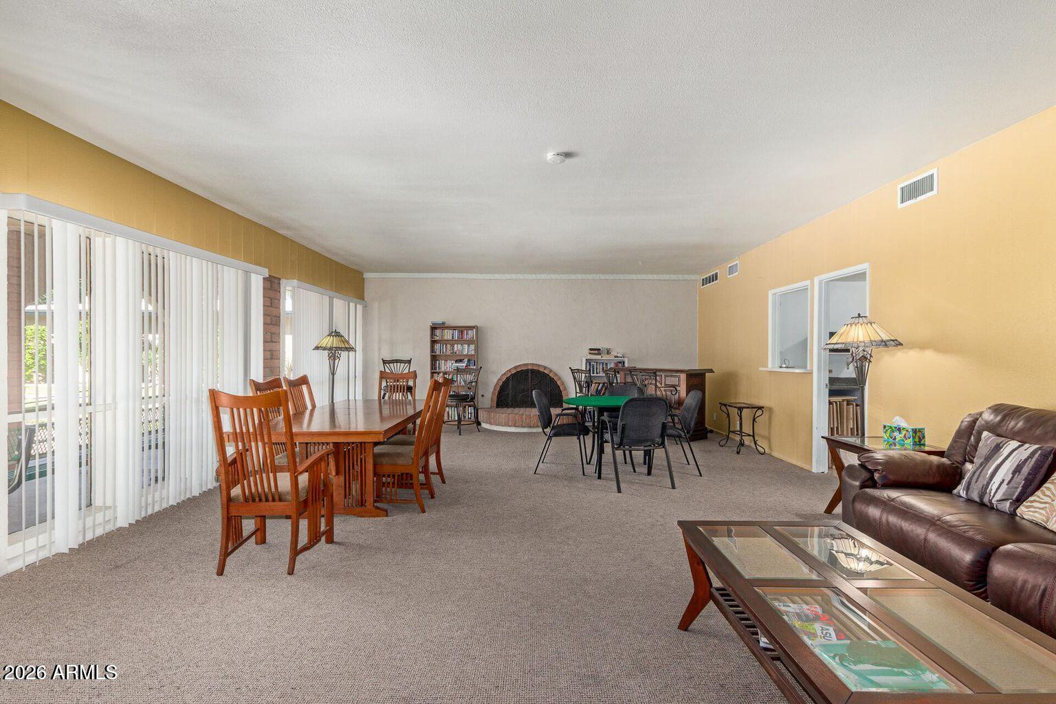 1320 E BETHANY HOME Road 86