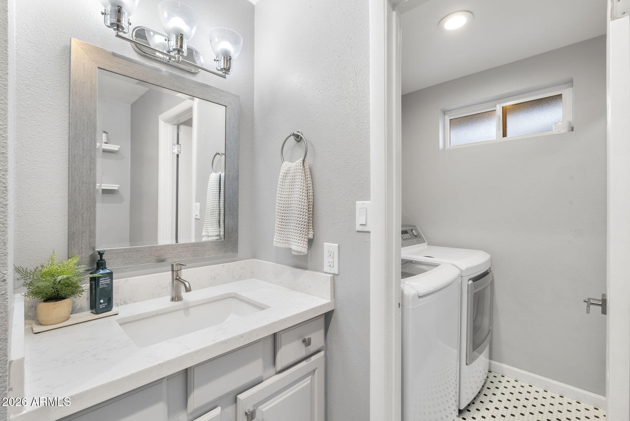 8649 E BUENA TERRA Way