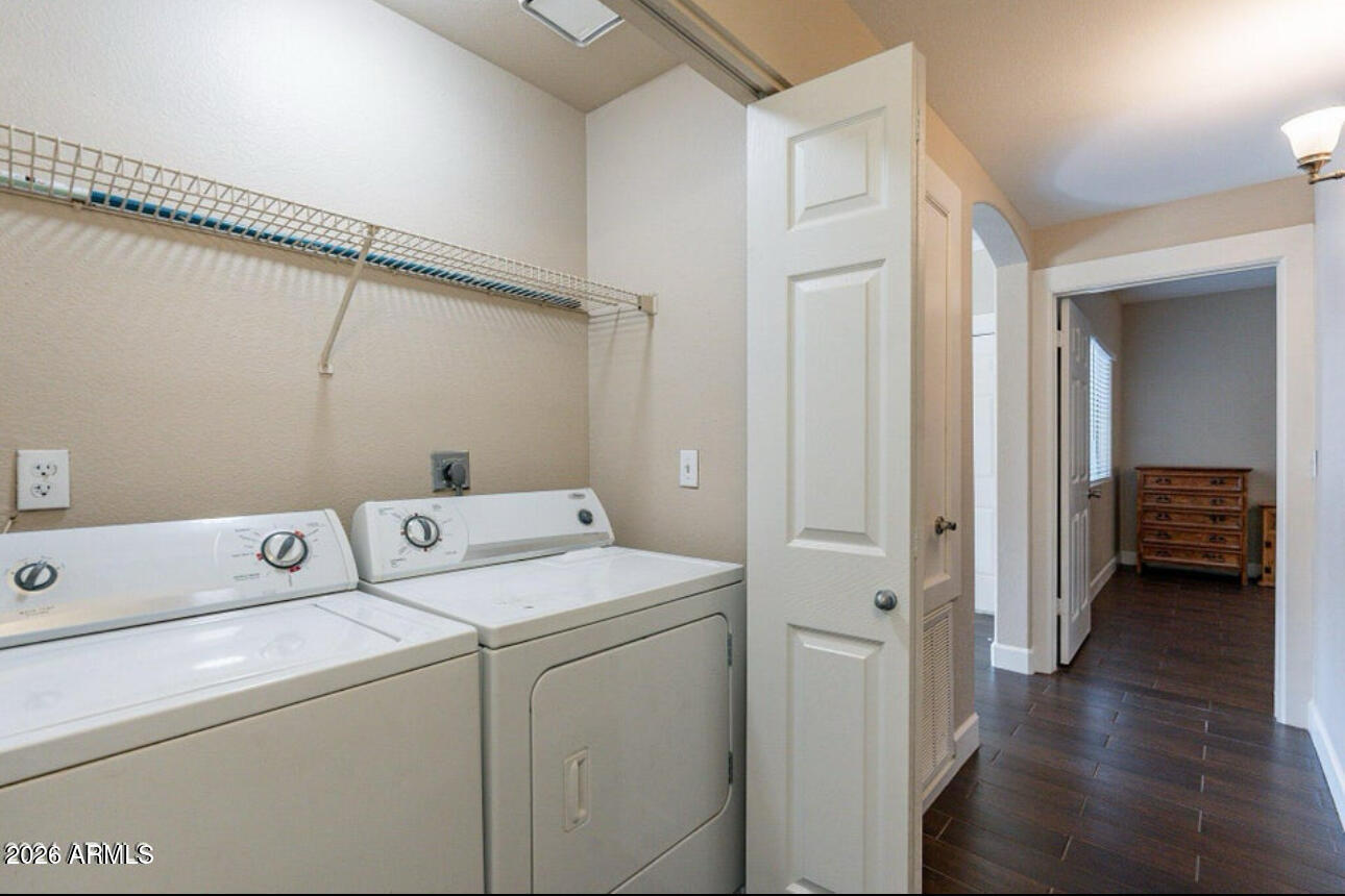 5335 E Shea Boulevard 1042