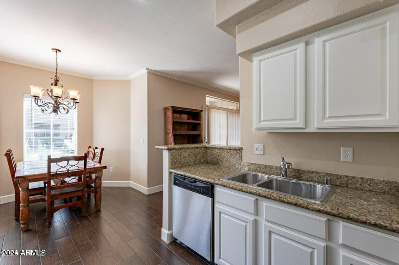 5335 E Shea Boulevard 1042