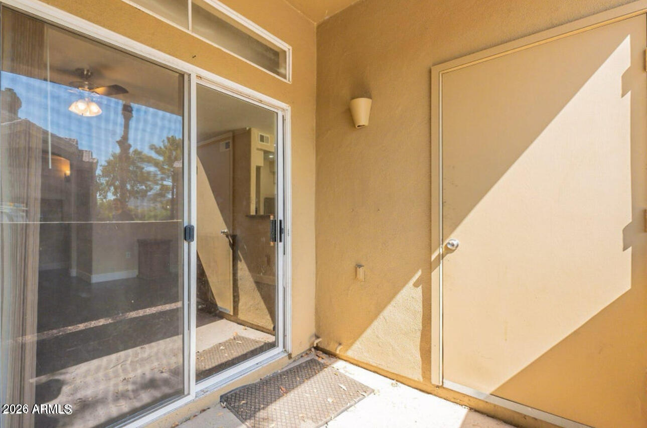 5335 E Shea Boulevard 1042