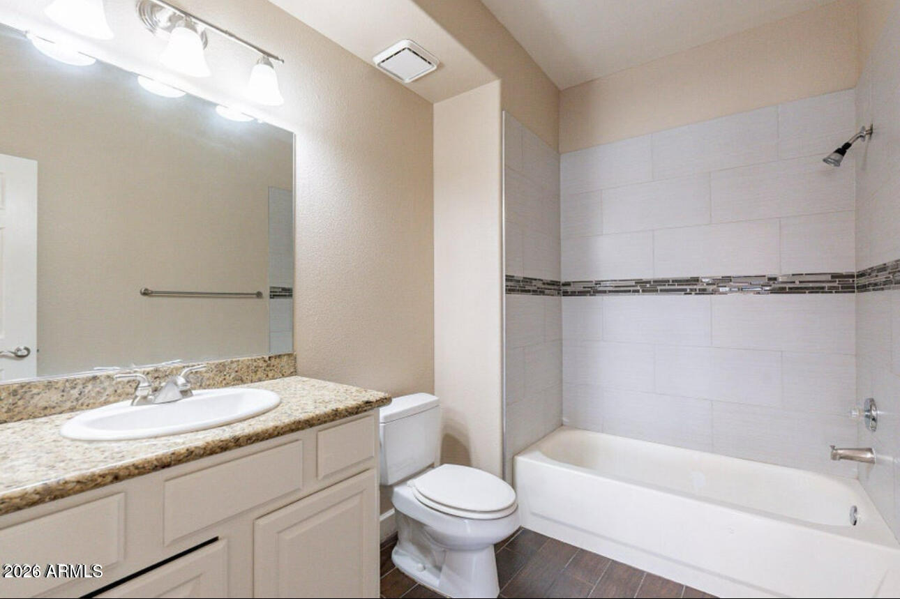 5335 E Shea Boulevard 1042