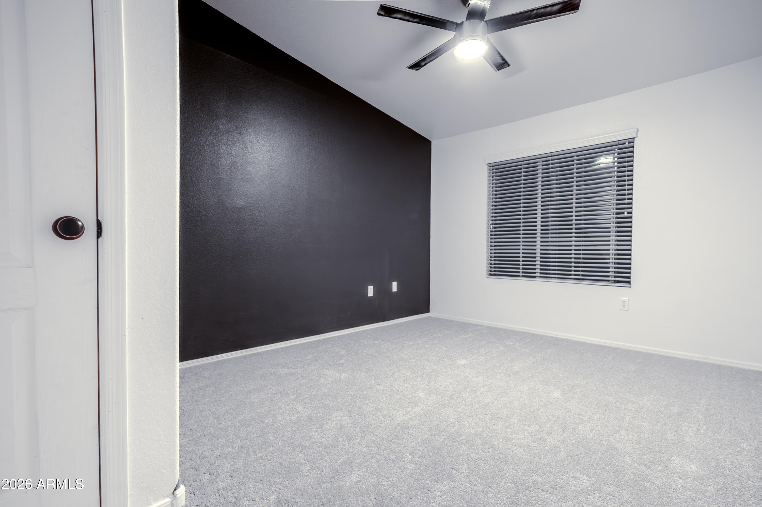 2402 E 5TH Street NW 1524