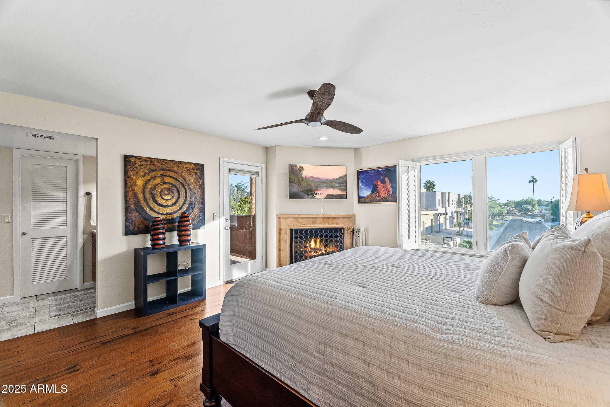 6159 E INDIAN SCHOOL Road 104