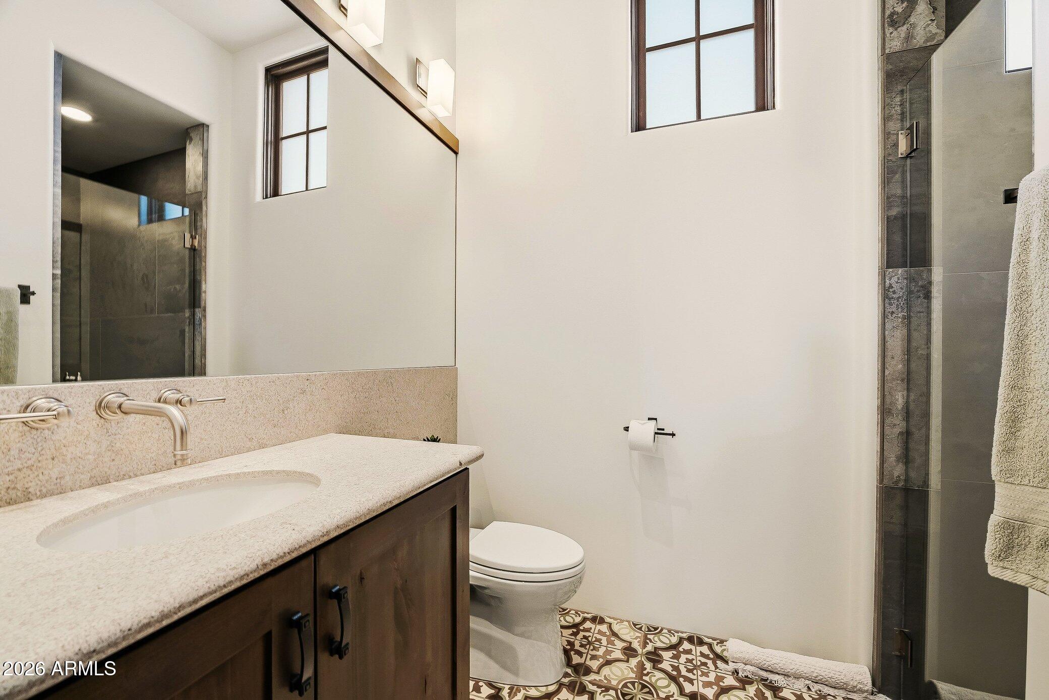 10489 E GREYTHORN Drive