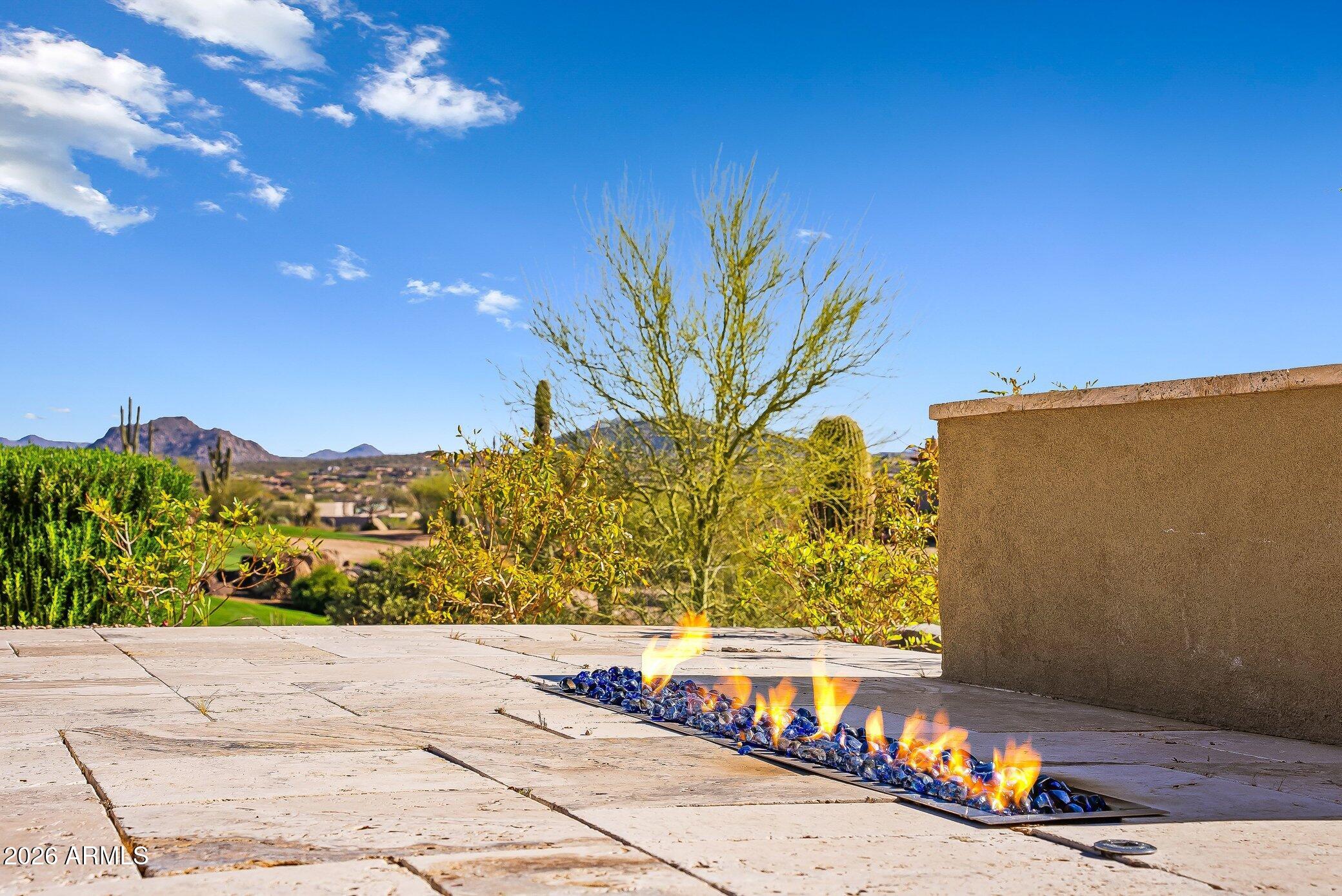 10489 E GREYTHORN Drive