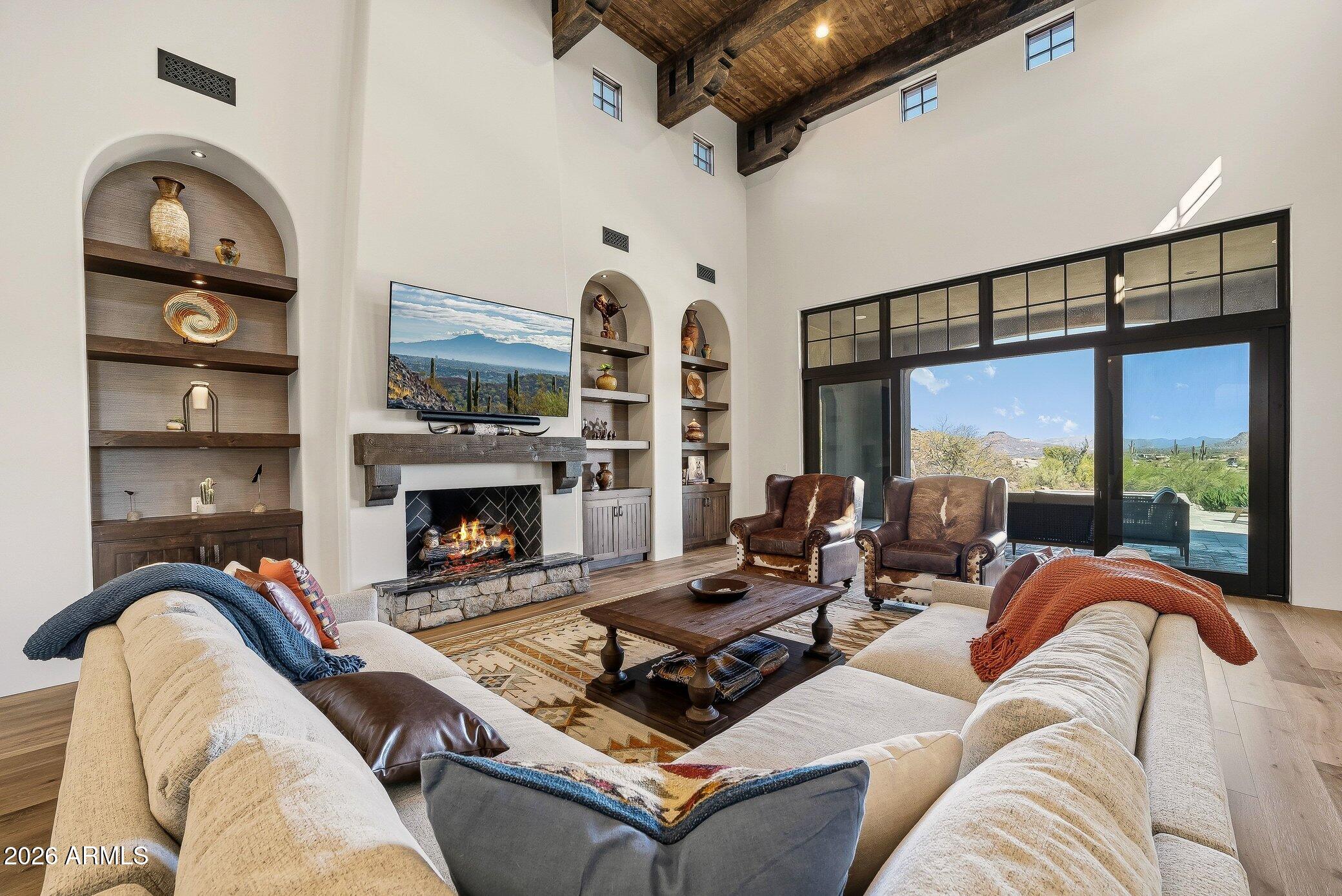 10489 E GREYTHORN Drive