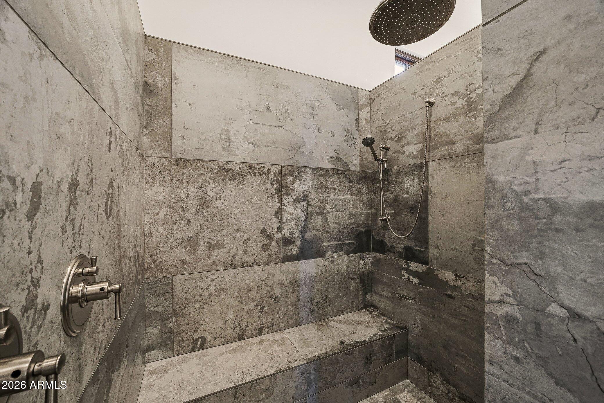 10489 E GREYTHORN Drive