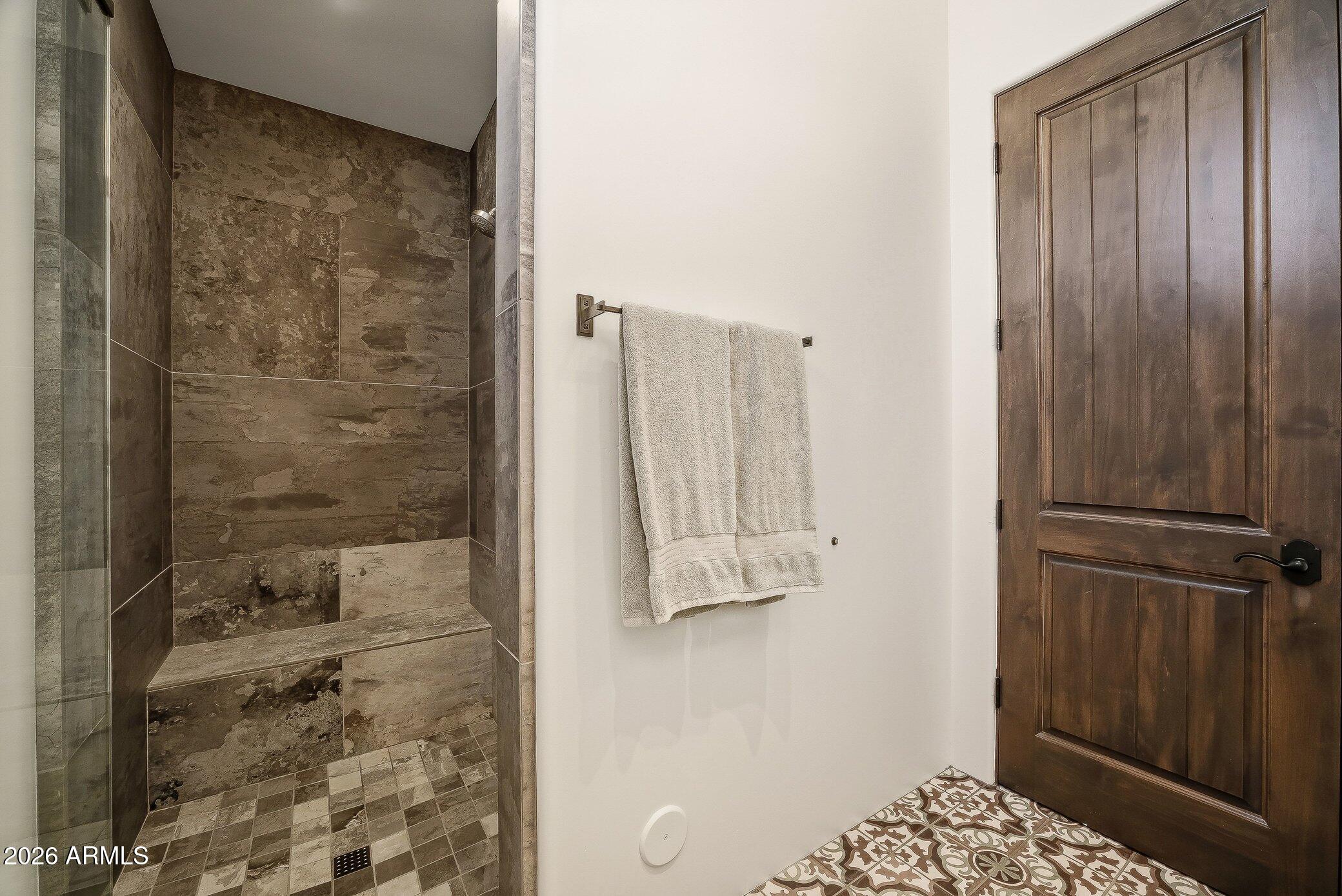 10489 E GREYTHORN Drive