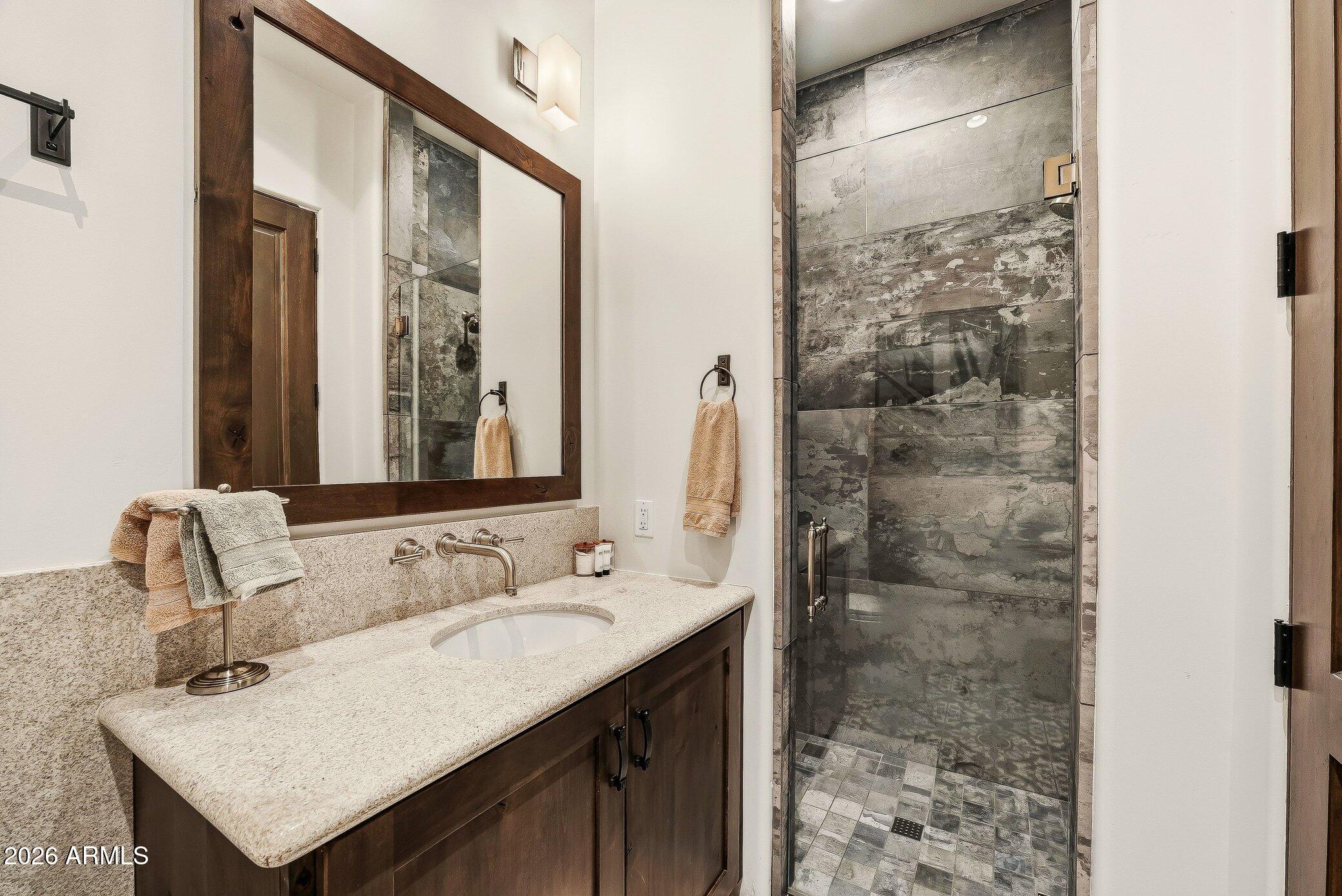 10489 E GREYTHORN Drive