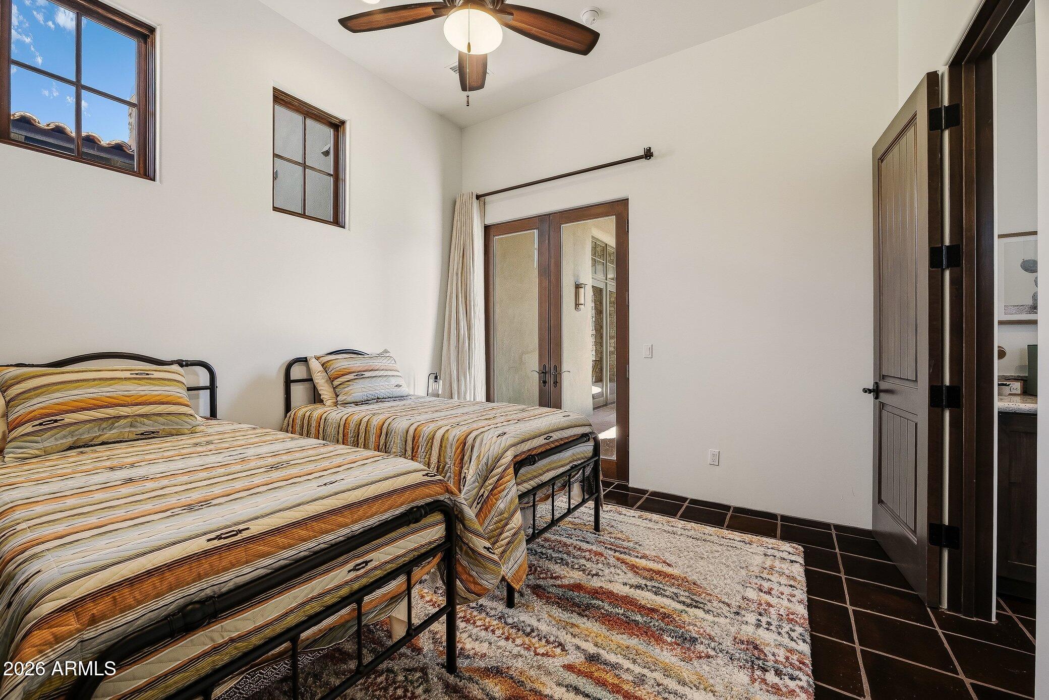 10489 E GREYTHORN Drive