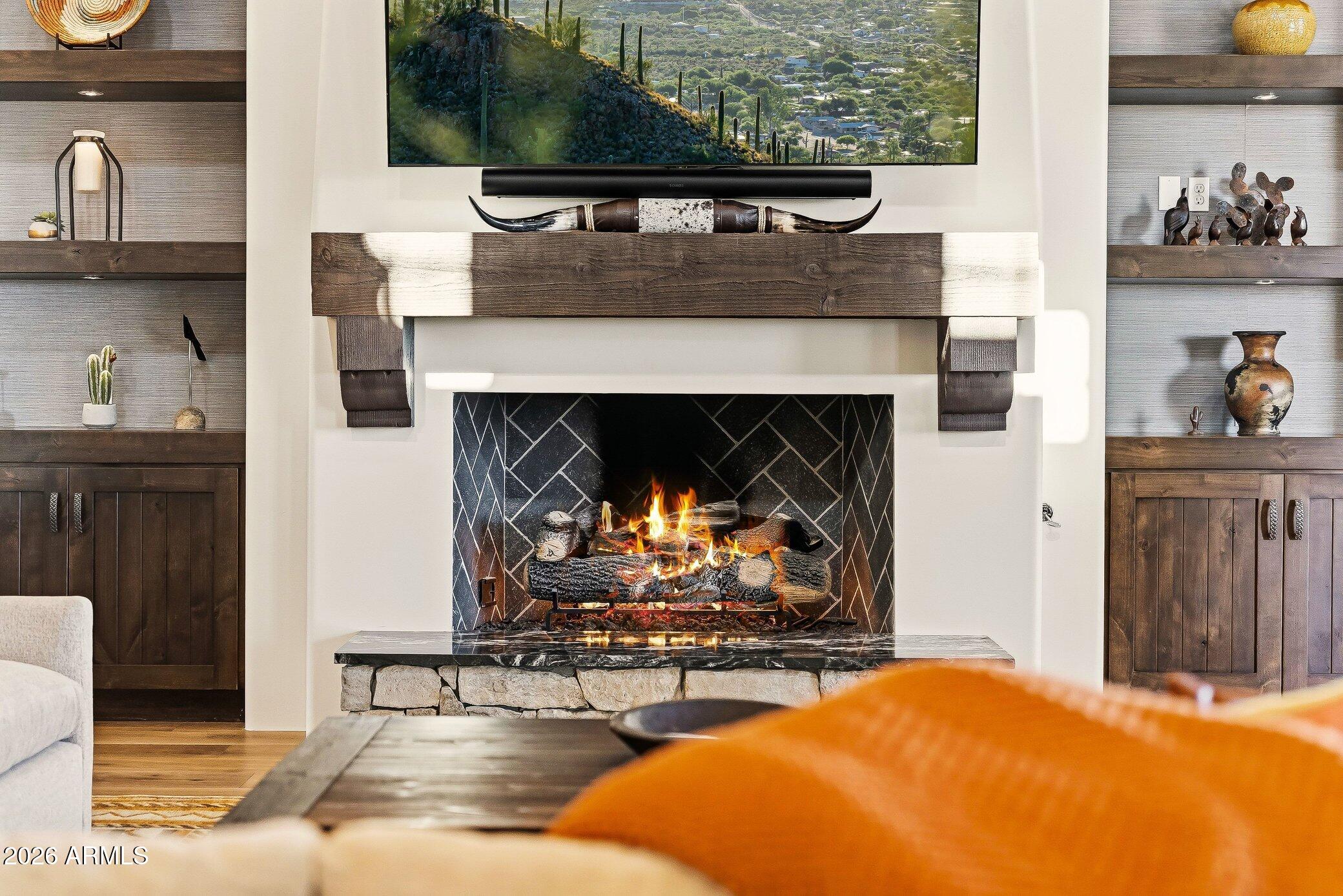 10489 E GREYTHORN Drive