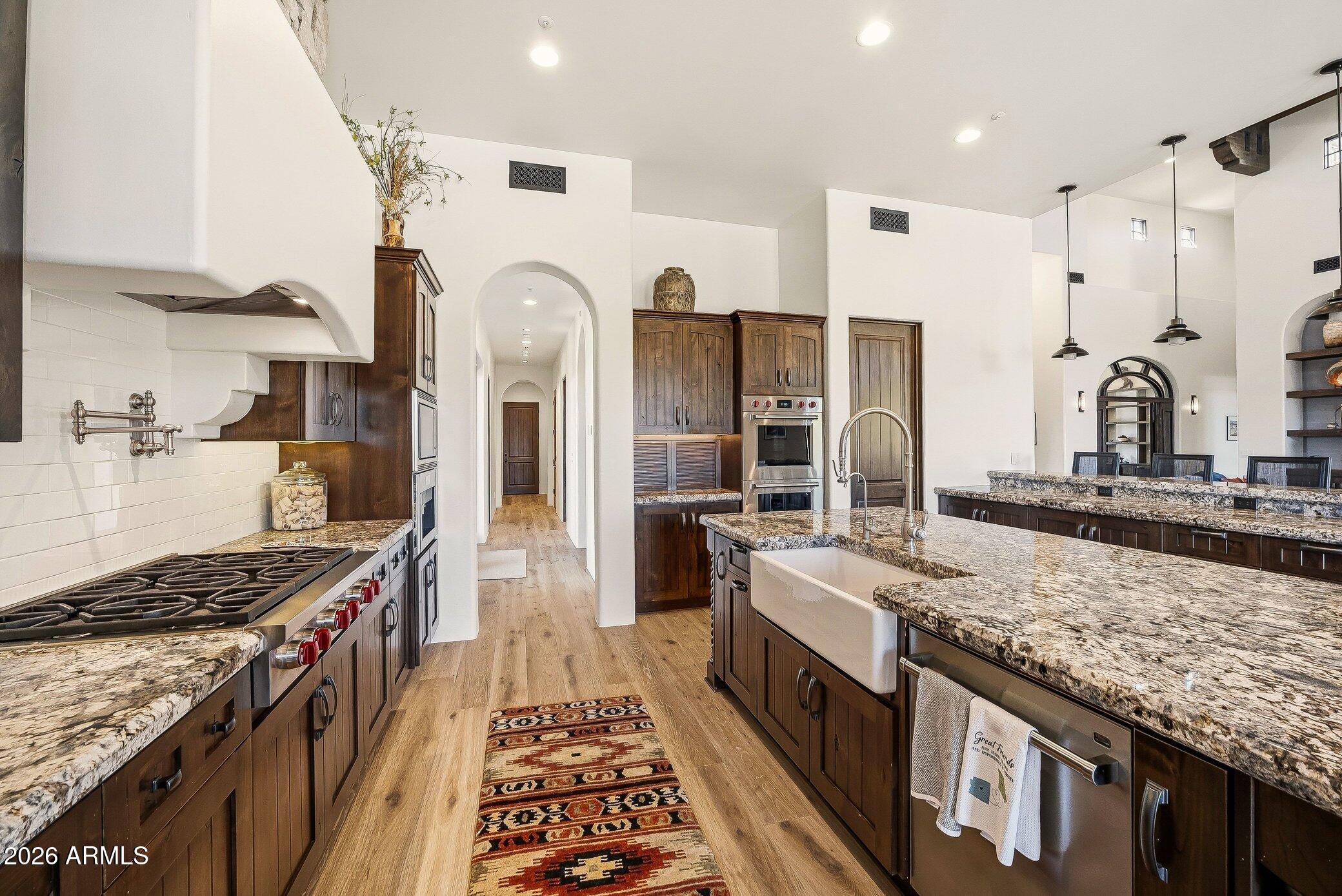 10489 E GREYTHORN Drive