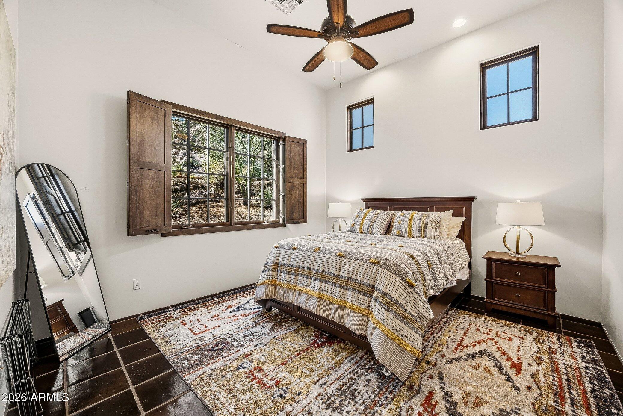 10489 E GREYTHORN Drive