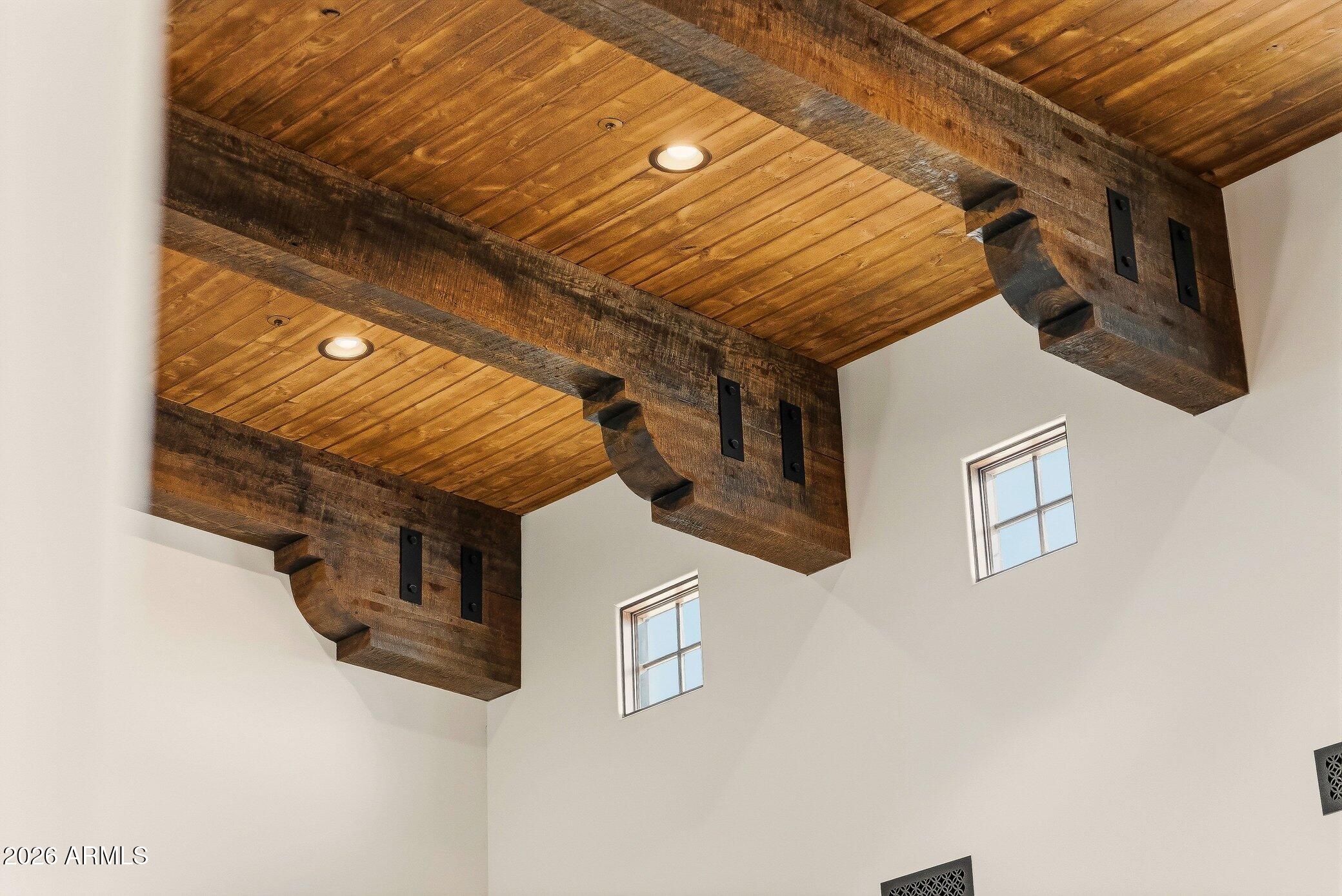 10489 E GREYTHORN Drive