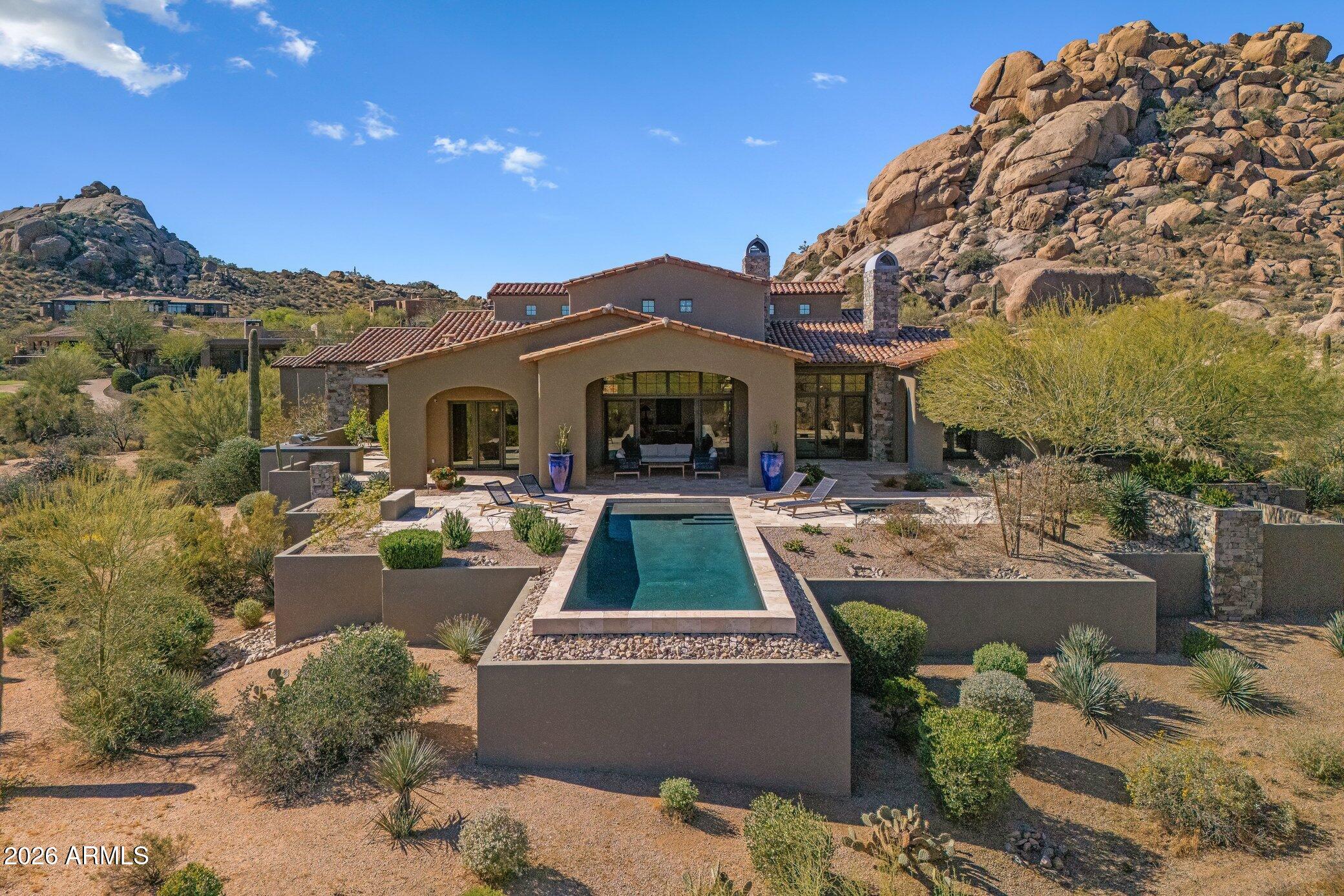 10489 E GREYTHORN Drive