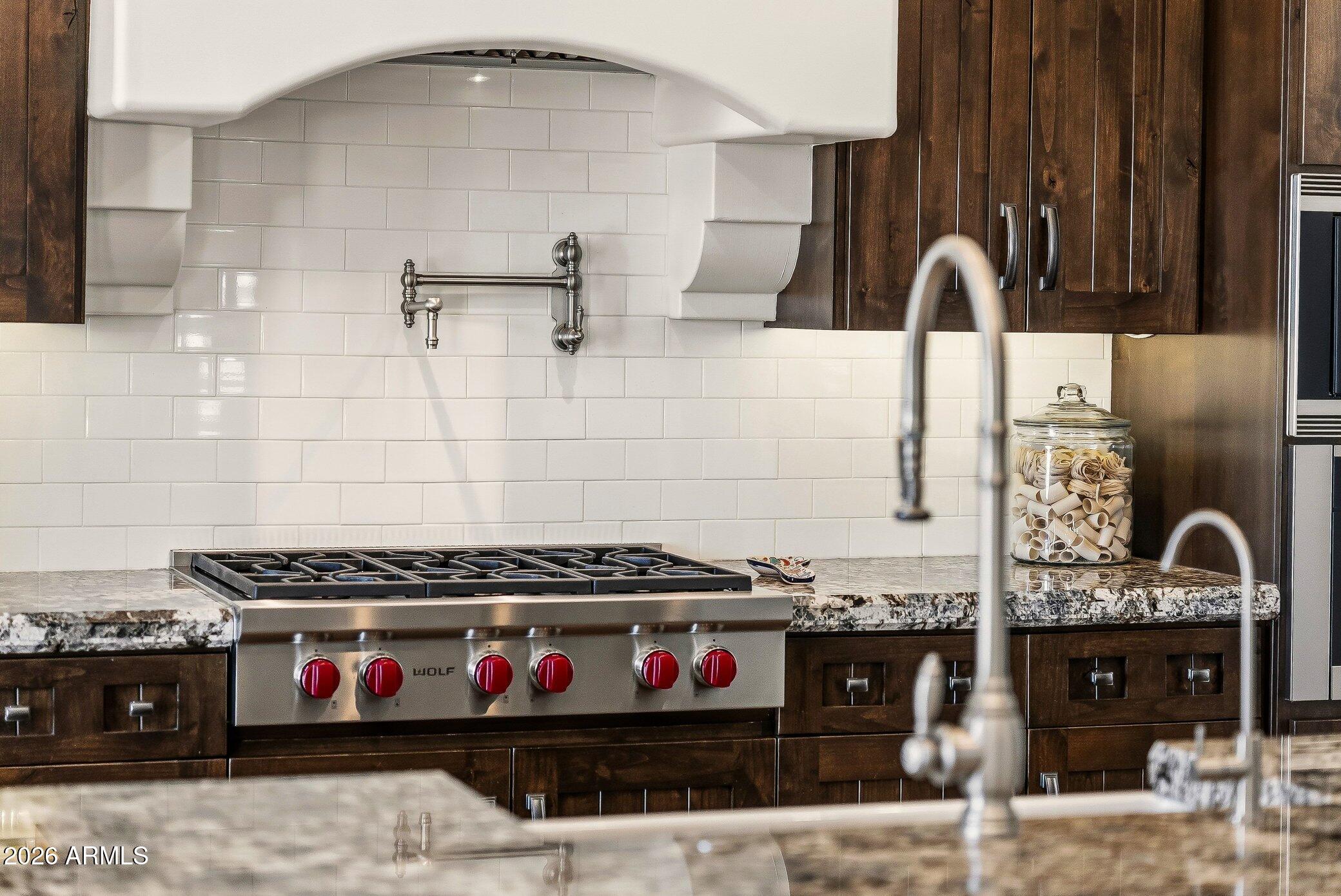 10489 E GREYTHORN Drive